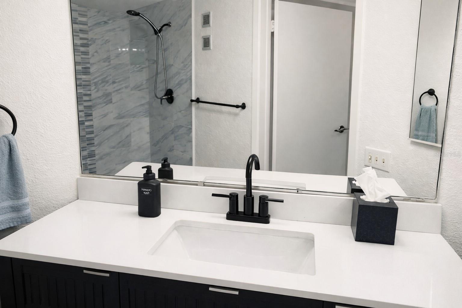 Image 18 of 36 For 2333 Feather Sound Drive B304