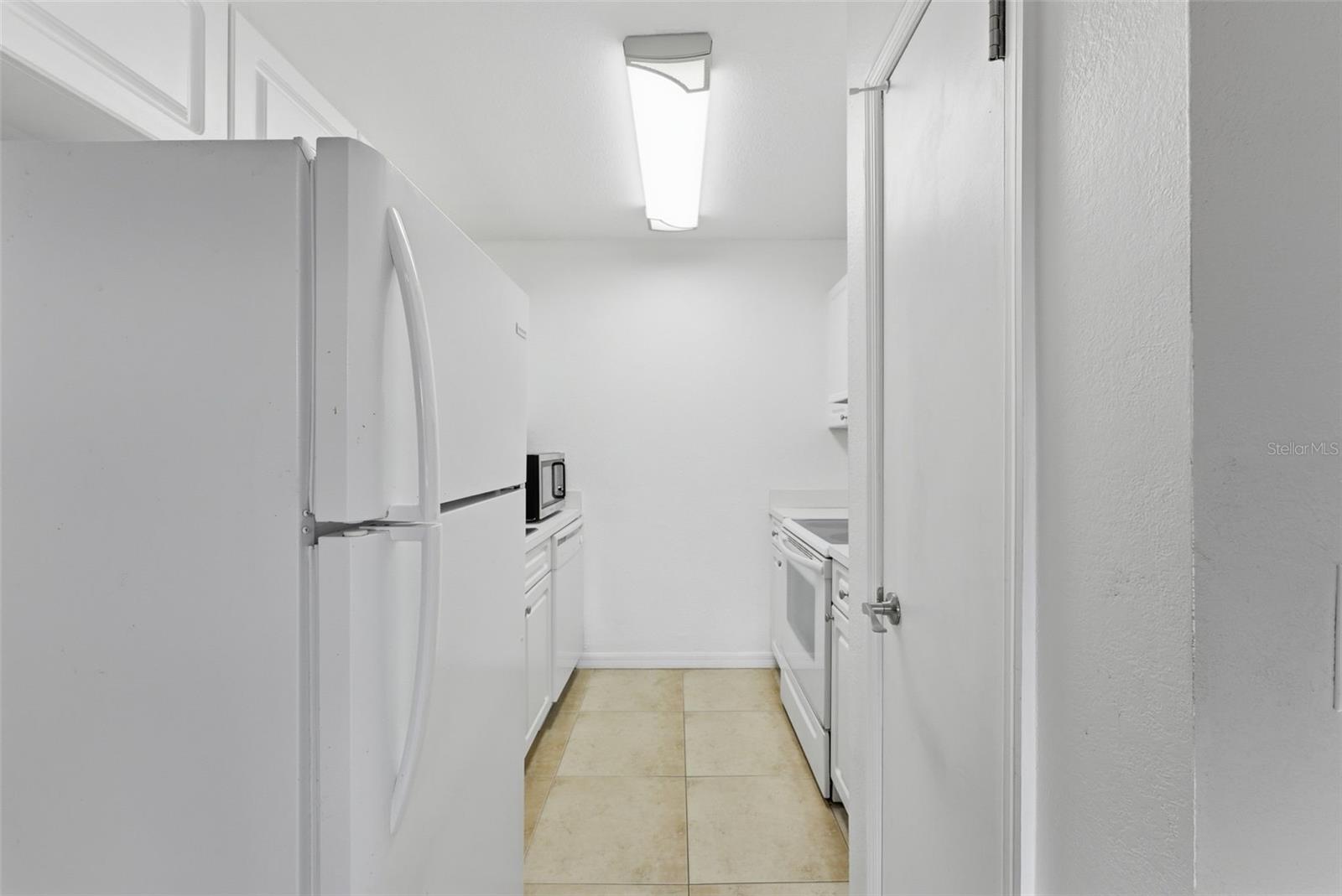 Image 22 of 83 For 13832 Orange Sunset Drive 201