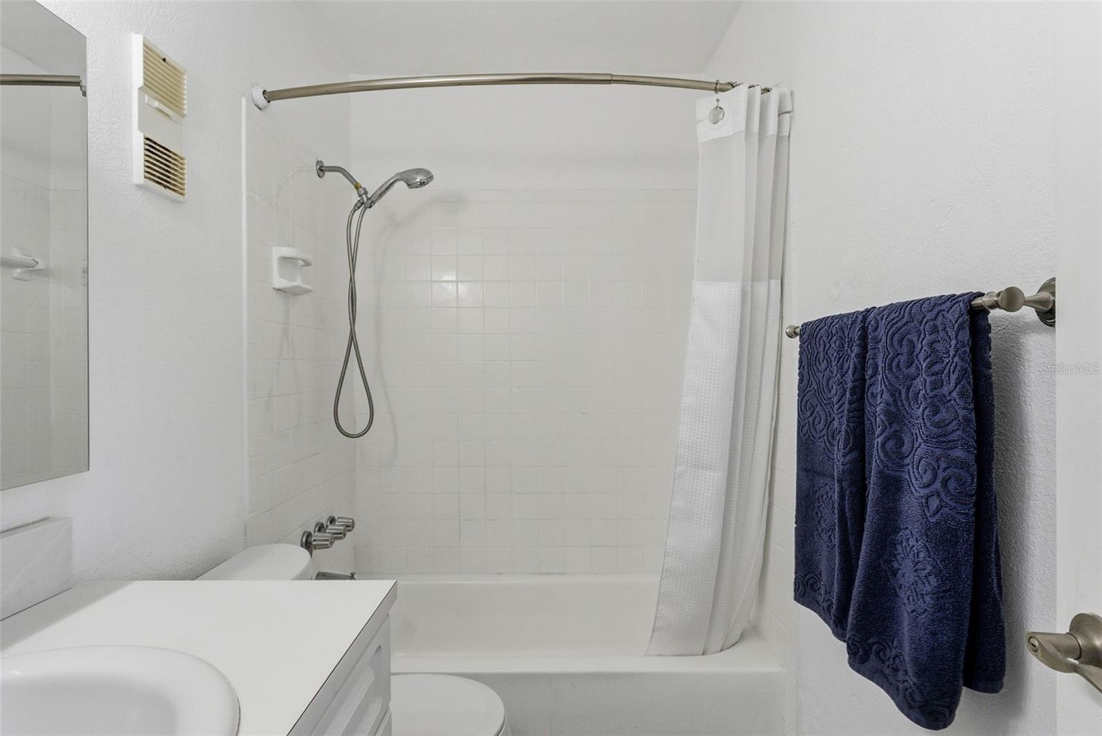 Image 37 of 83 For 13832 Orange Sunset Drive 201