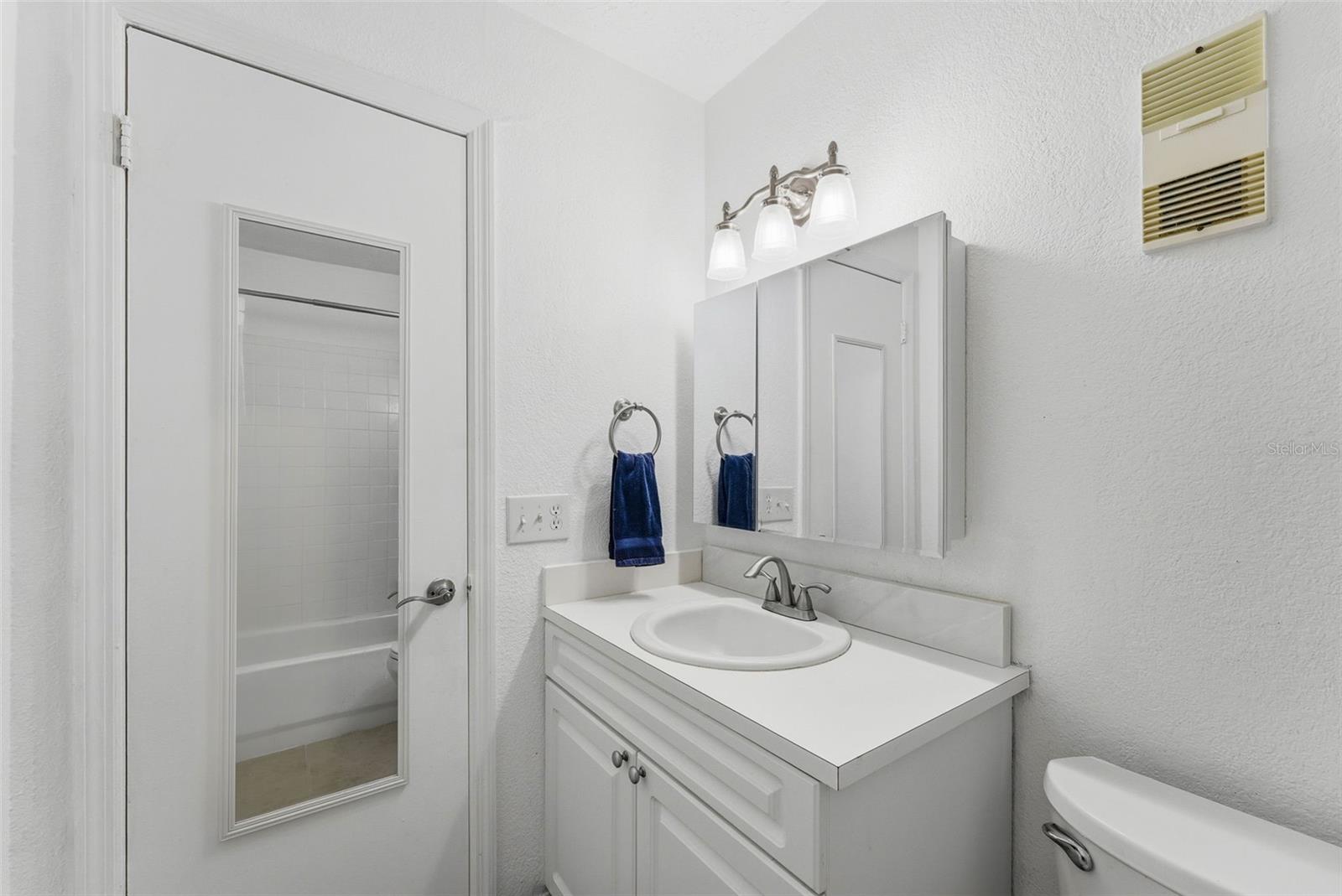 Image 39 of 83 For 13832 Orange Sunset Drive 201