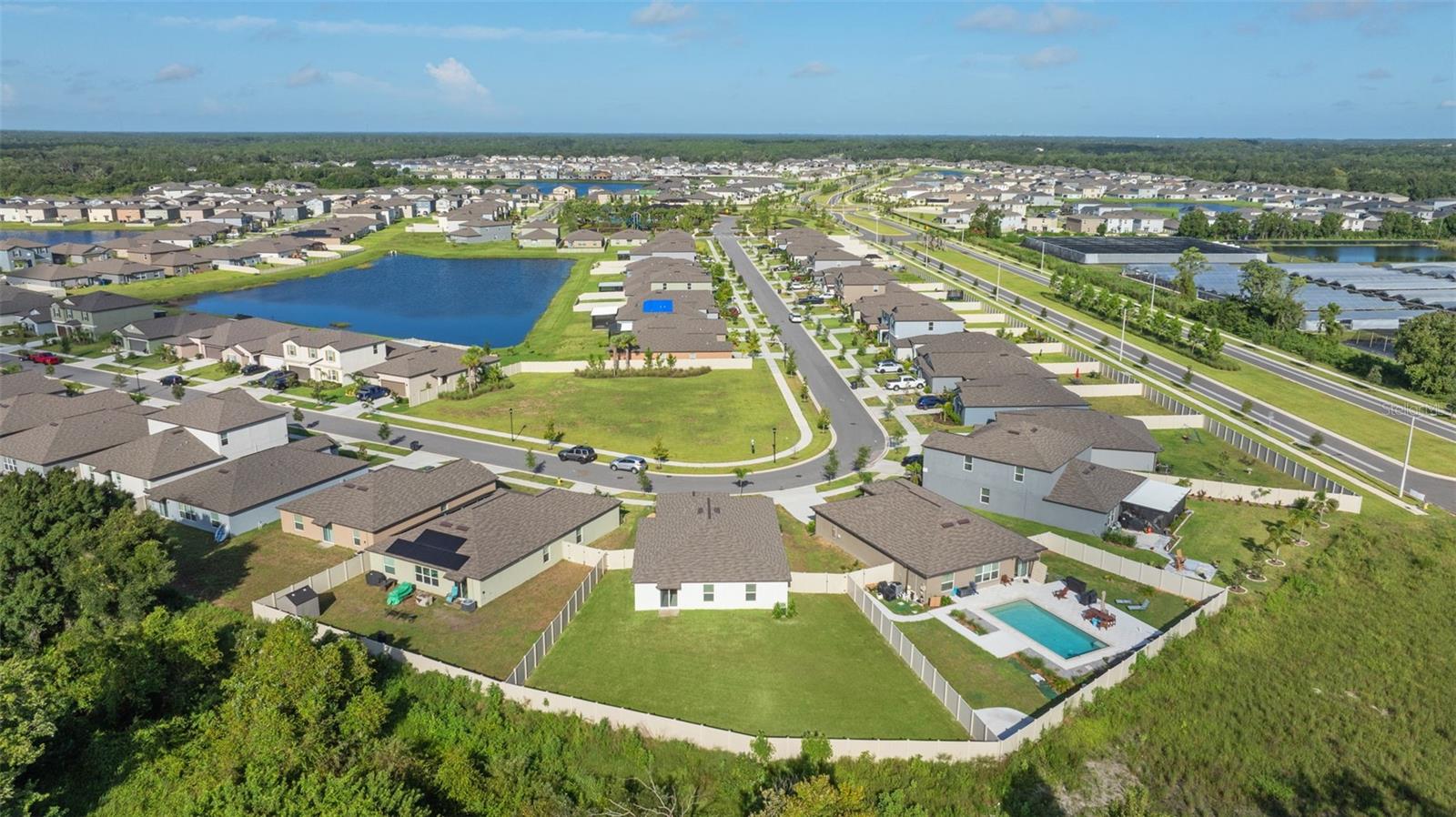 Image 22 of 27 For 5454 Blue Azure Drive