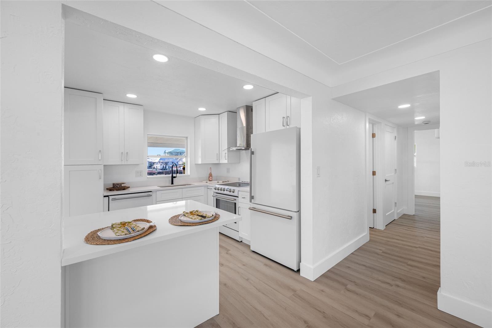 Image 17 of 55 For 7930 Causeway Boulevard S