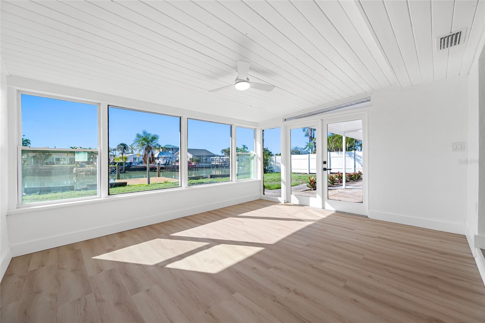 Image 19 of 55 For 7930 Causeway Boulevard S