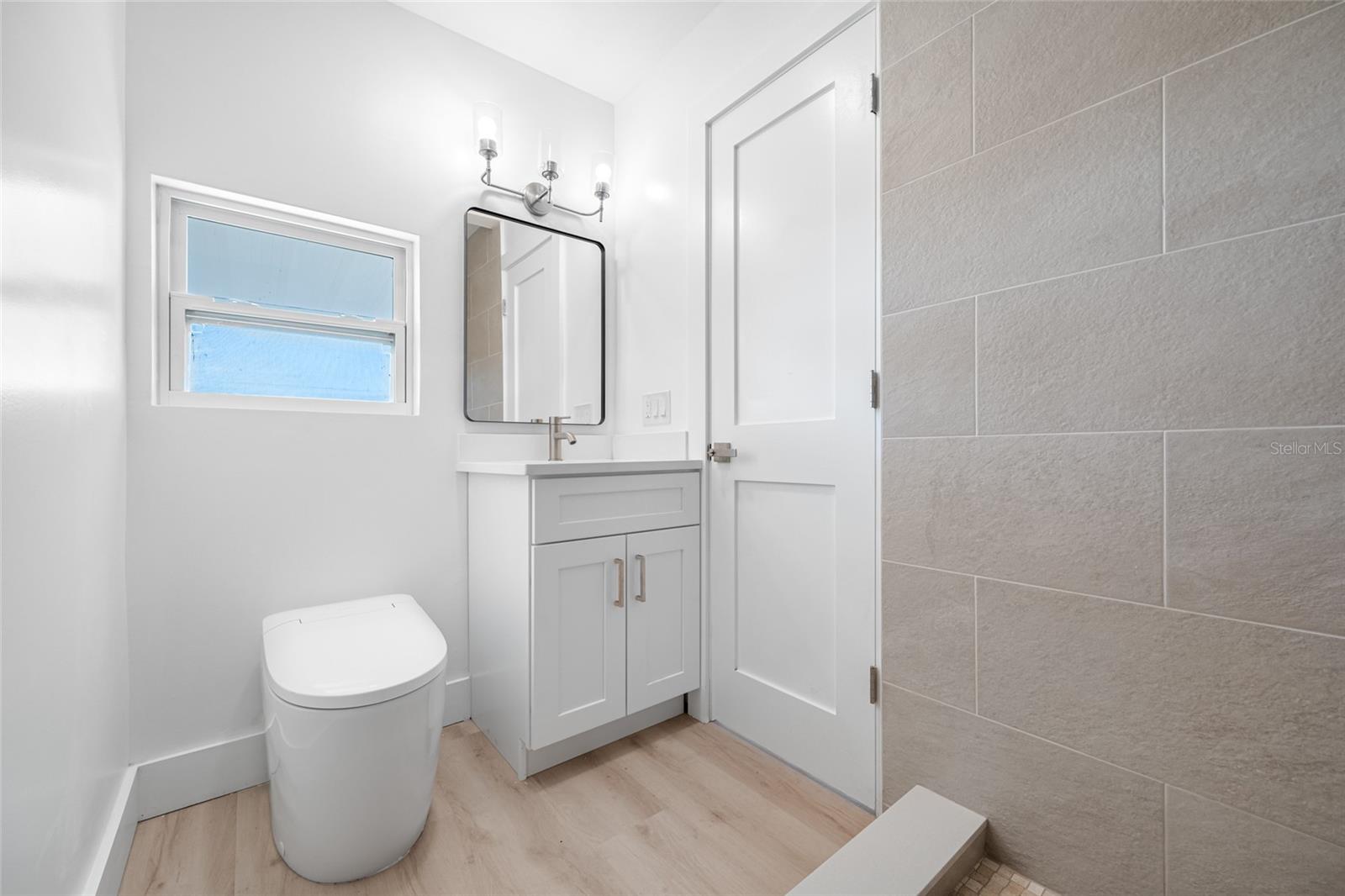 Image 29 of 55 For 7930 Causeway Boulevard S