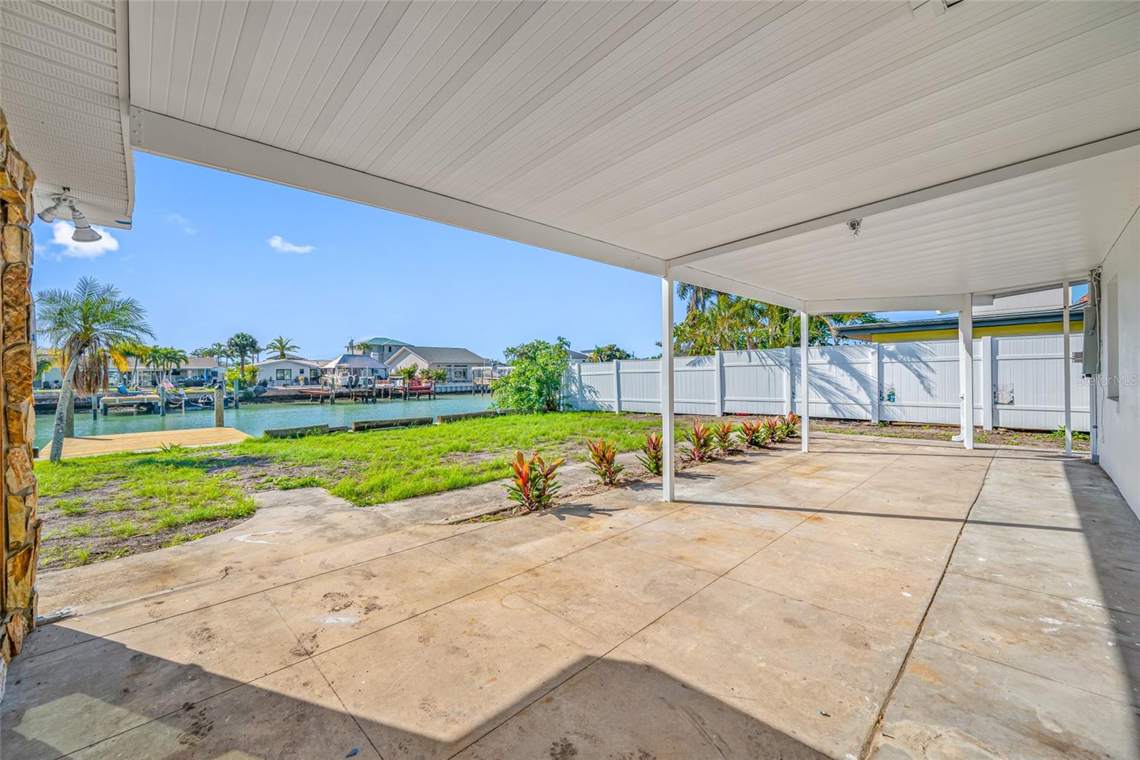 Image 43 of 55 For 7930 Causeway Boulevard S