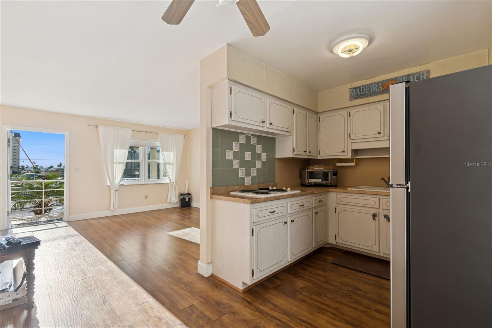 Image 7 of 27 For 4565 Duhme Road 203