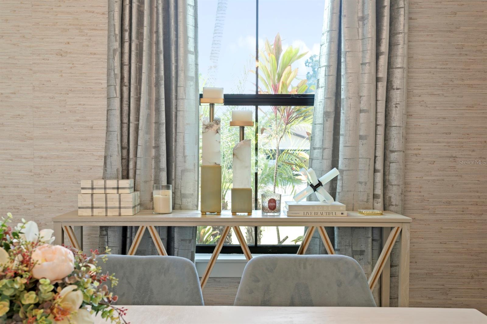 Listing photo id 13 for 4111 Swann Avenue