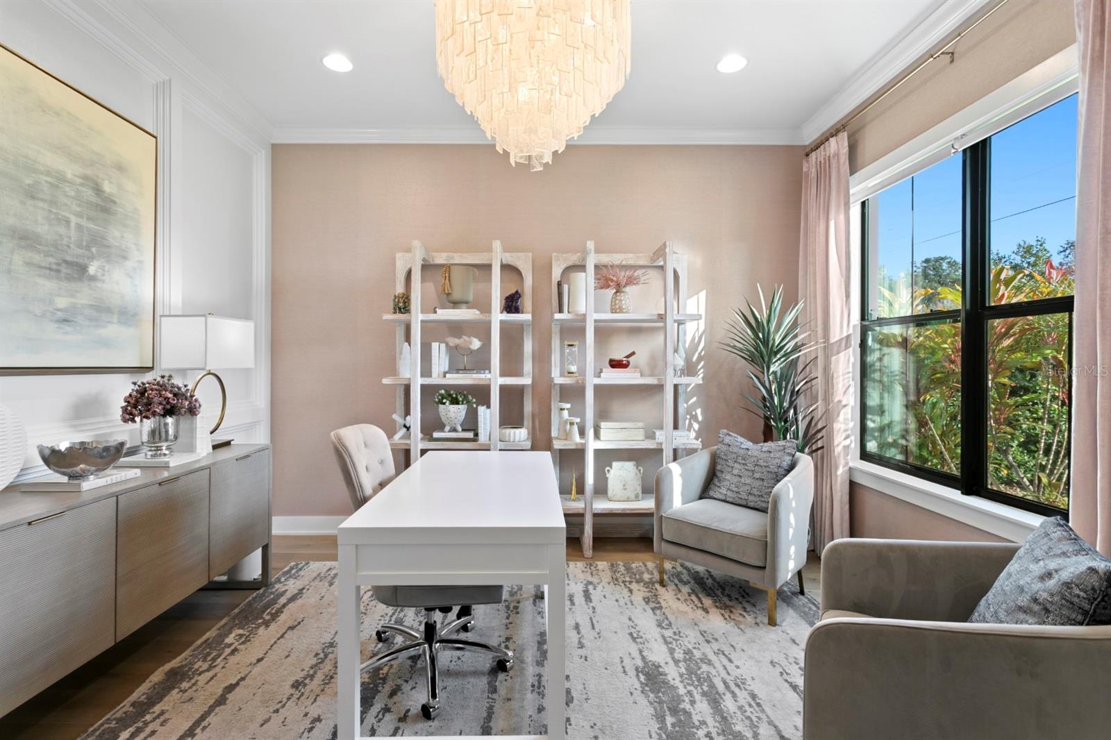 Listing photo id 14 for 4111 Swann Avenue