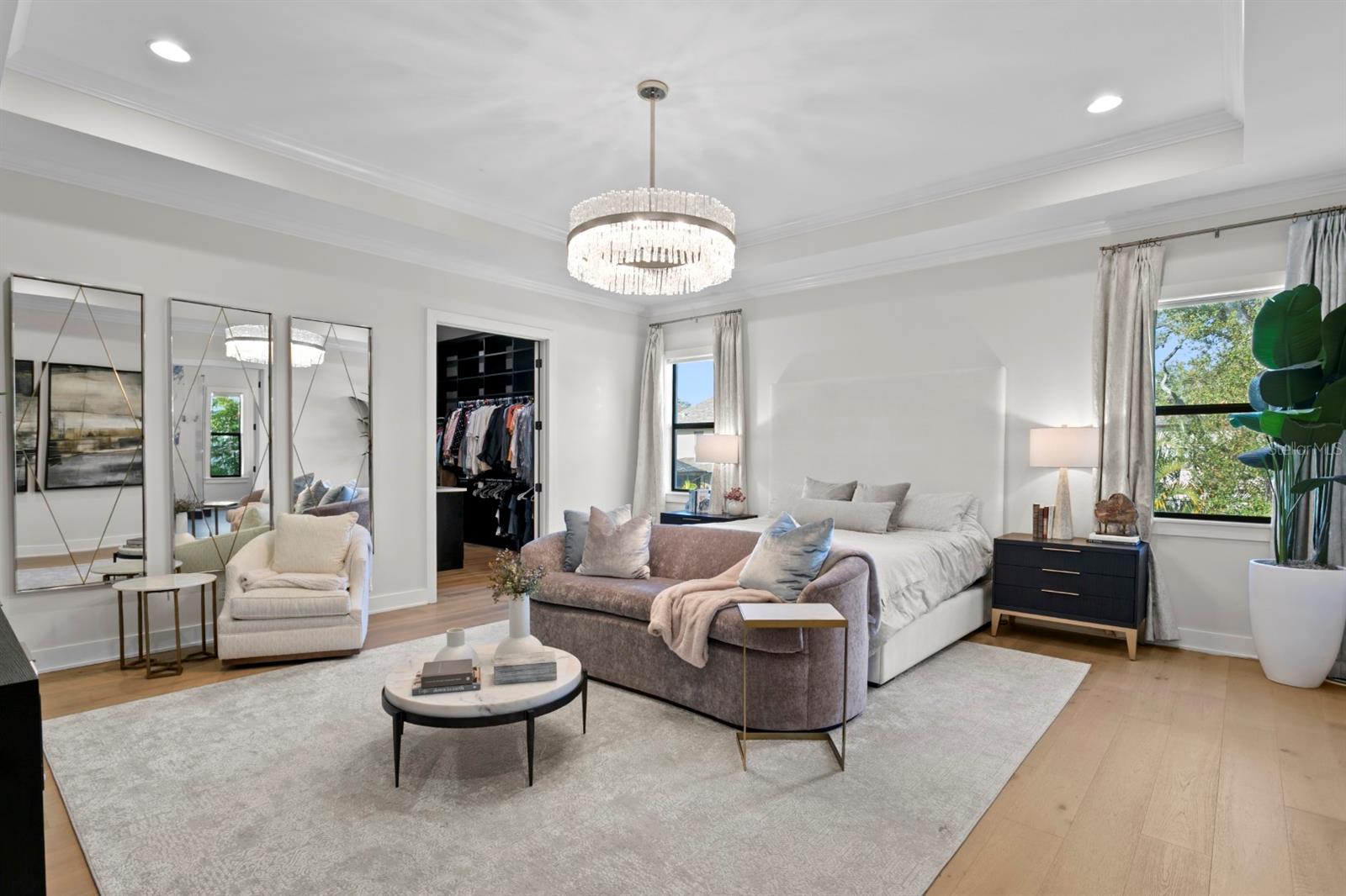 Listing photo id 18 for 4111 Swann Avenue