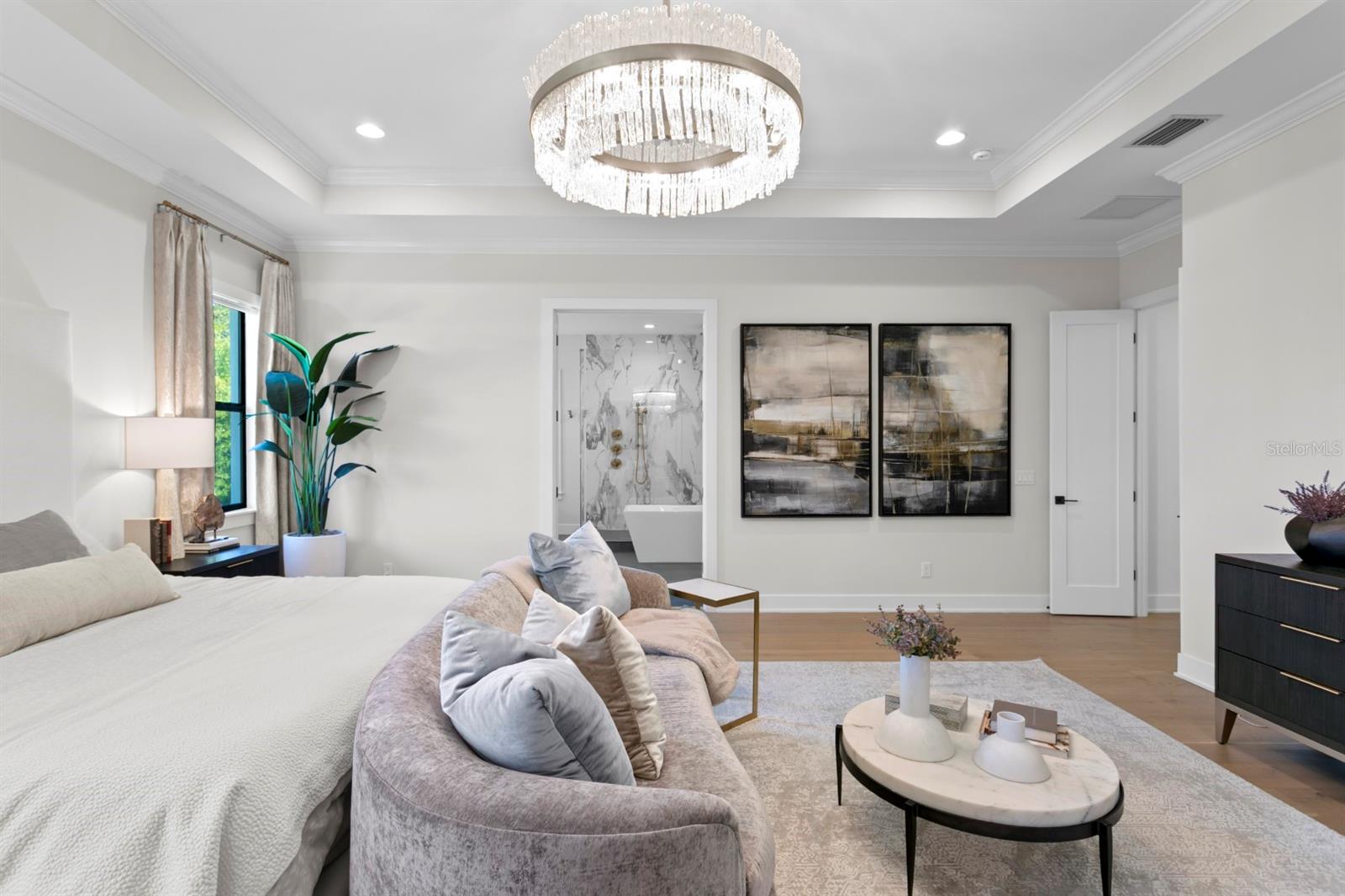 Listing photo id 23 for 4111 Swann Avenue