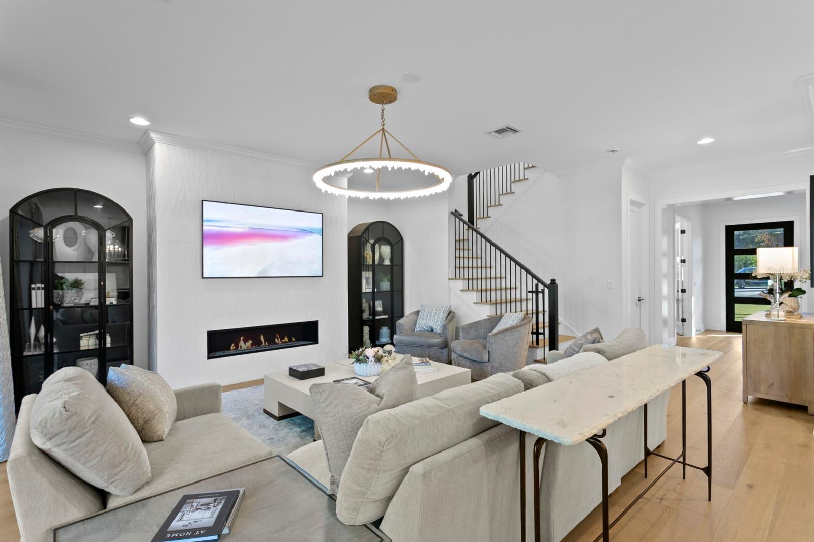 Listing photo id 6 for 4111 Swann Avenue