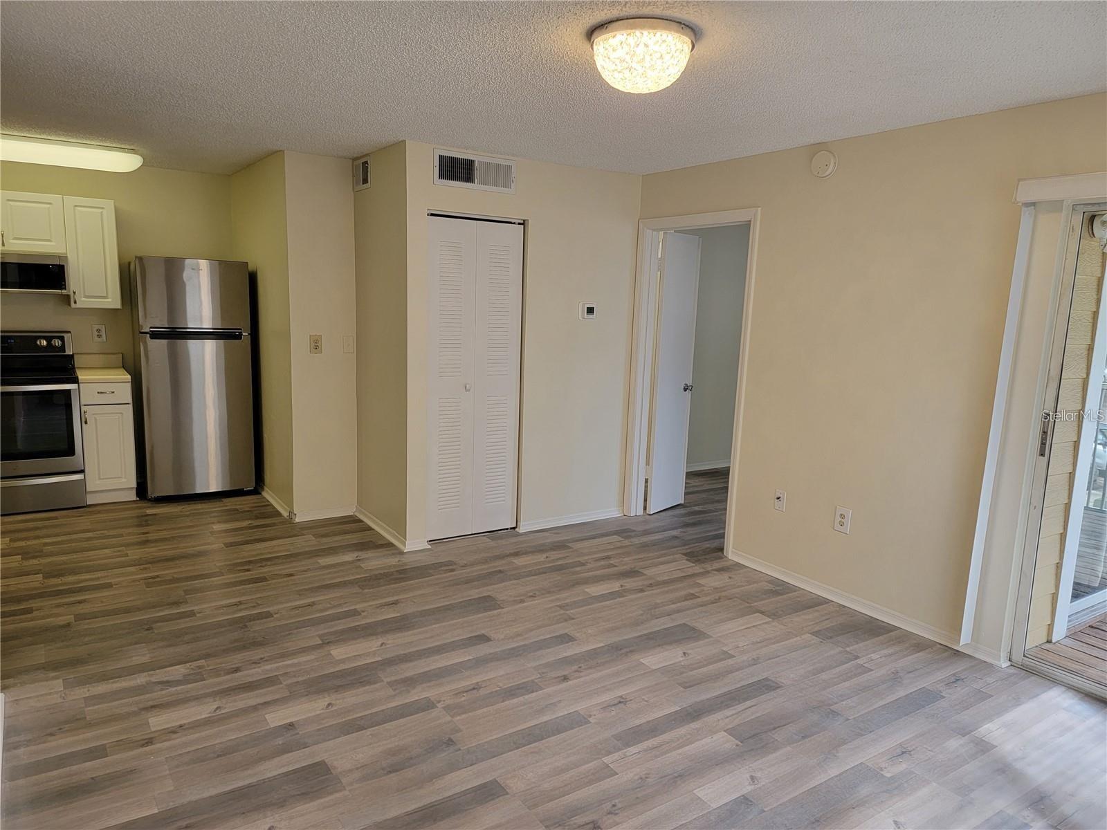 Image 5 of 23 For 4211 Chatham Oak Court 113