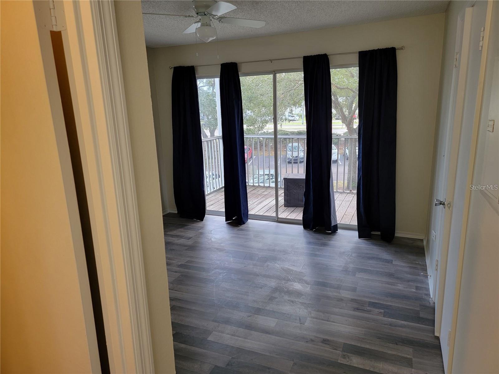 Image 9 of 23 For 4211 Chatham Oak Court 113