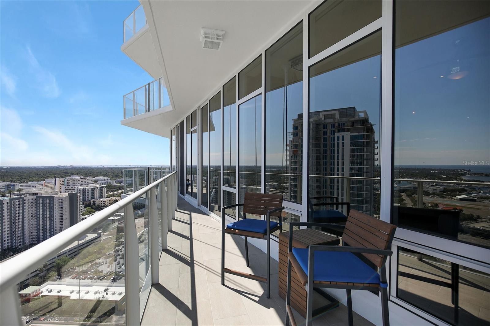 Image 17 of 67 For 175 1st Street S 3103