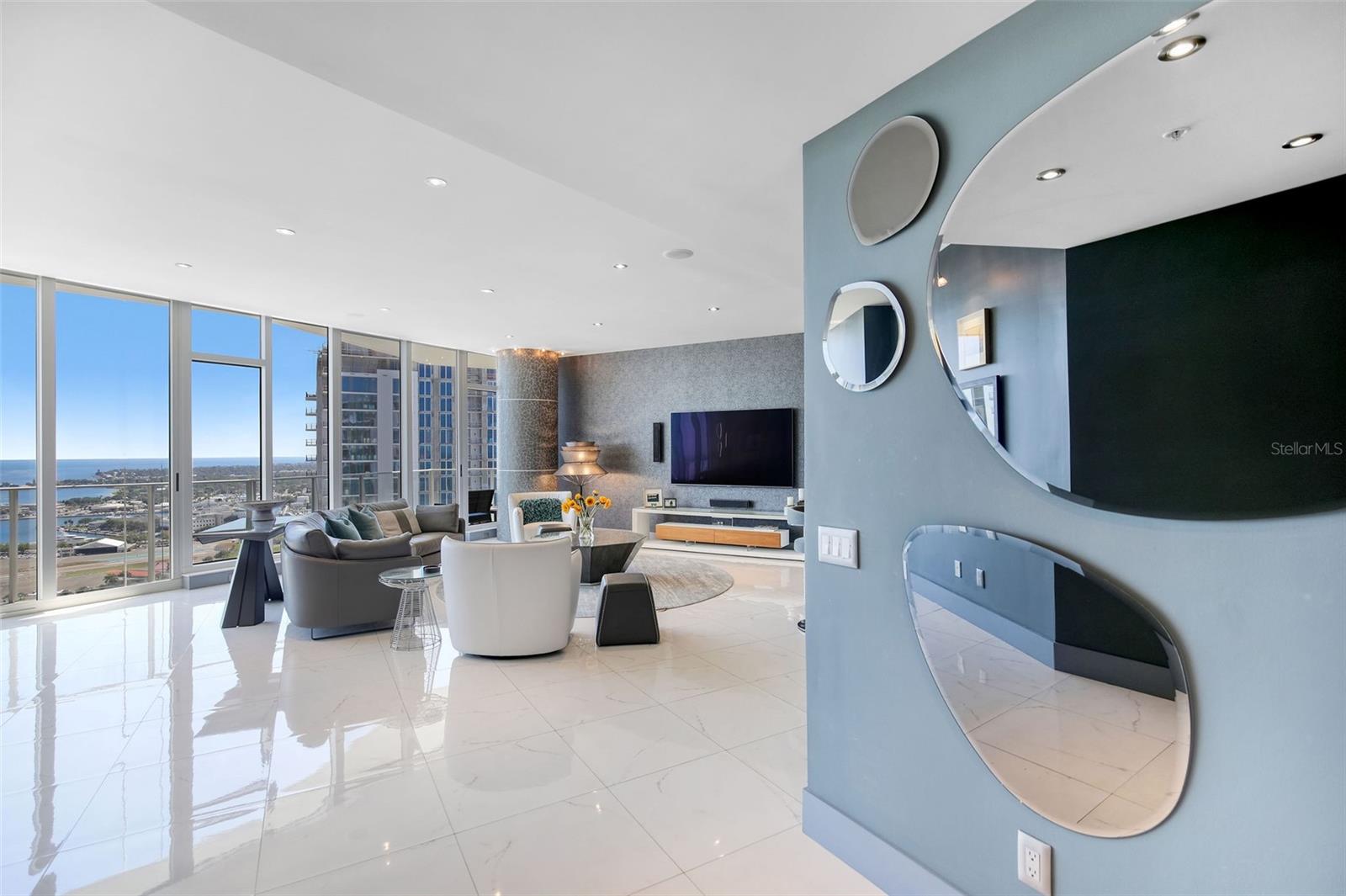 Image 3 of 67 For 175 1st Street S 3103