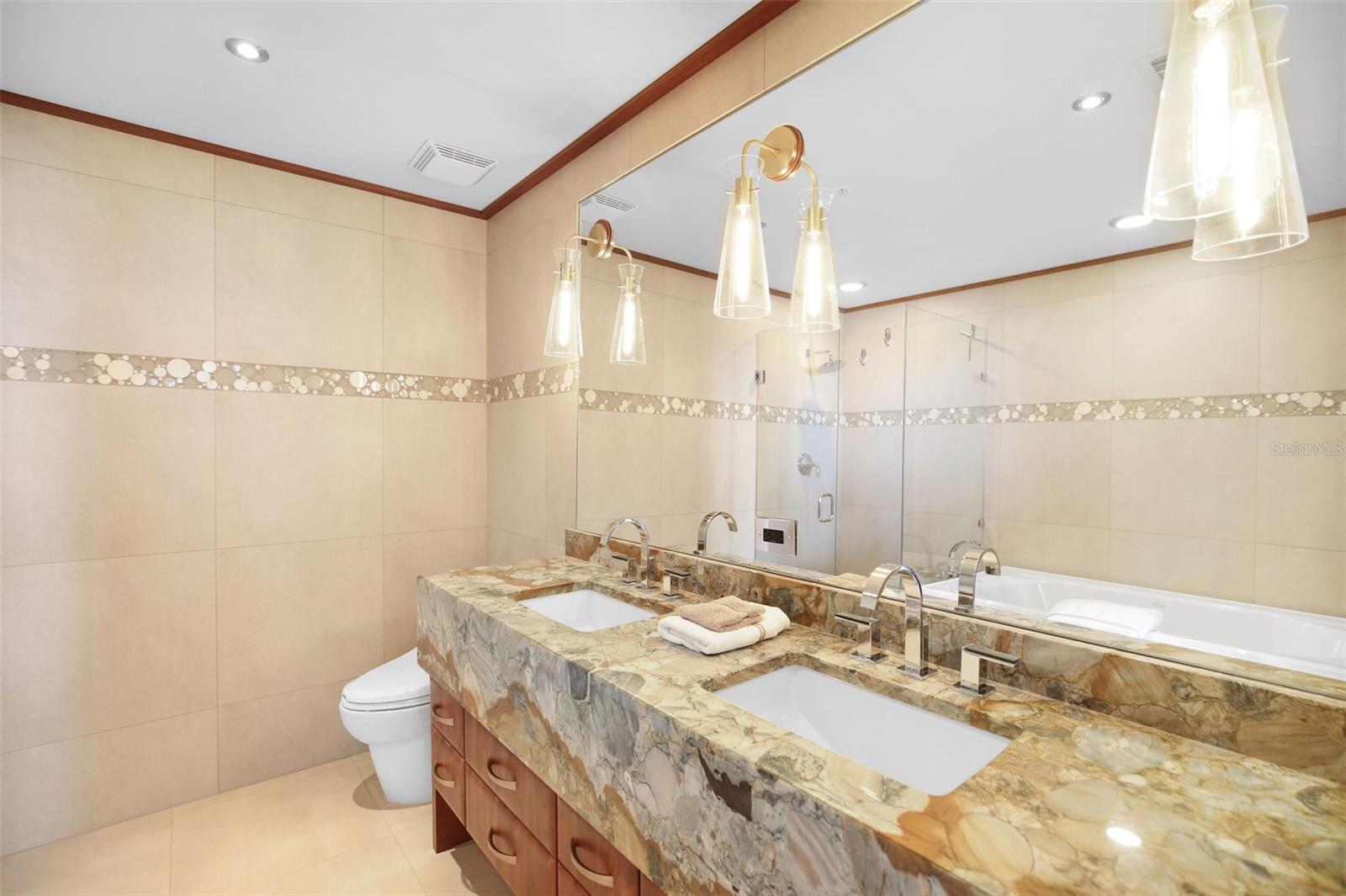 Image 39 of 67 For 175 1st Street S 3103