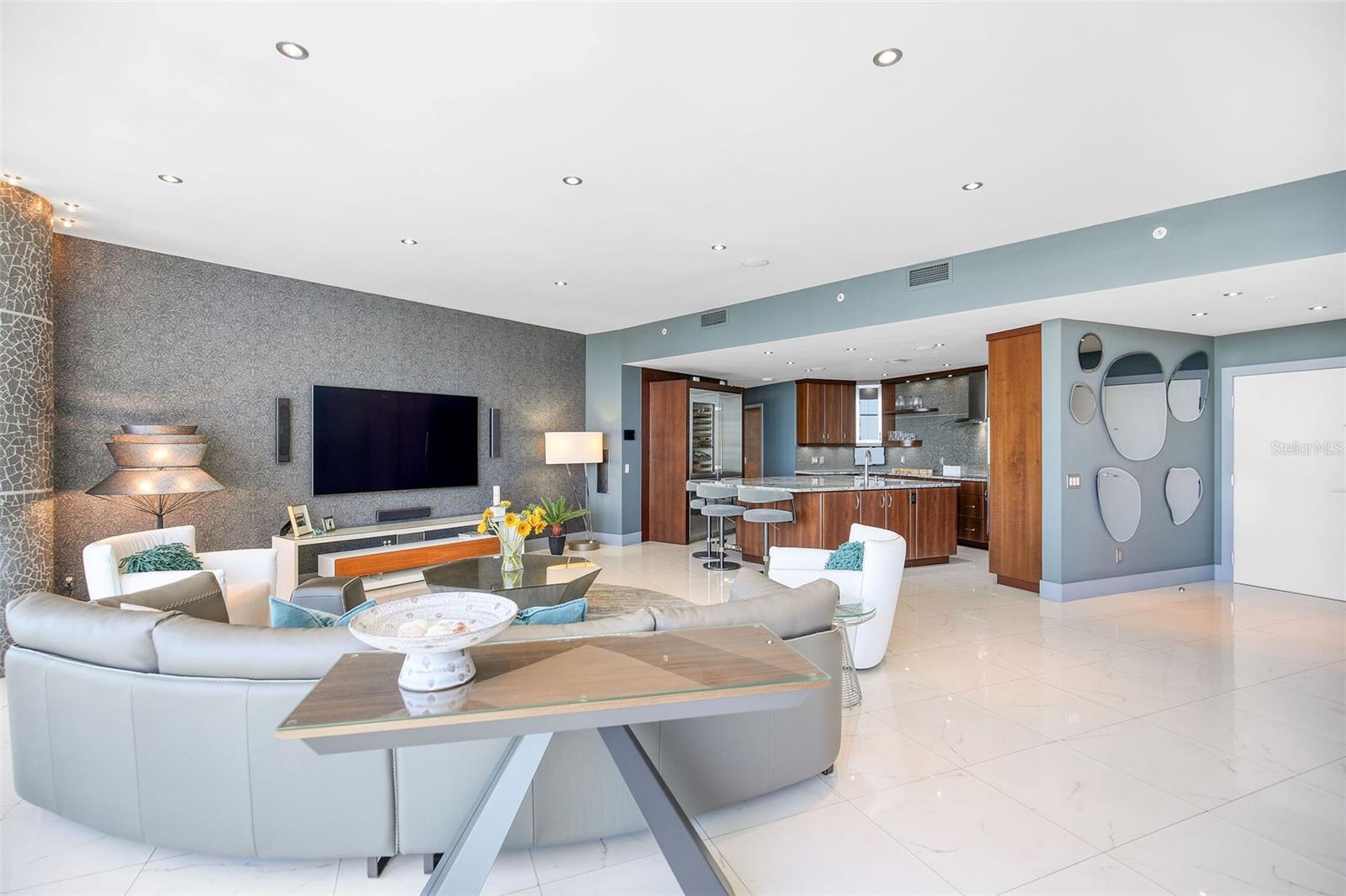 Image 6 of 67 For 175 1st Street S 3103