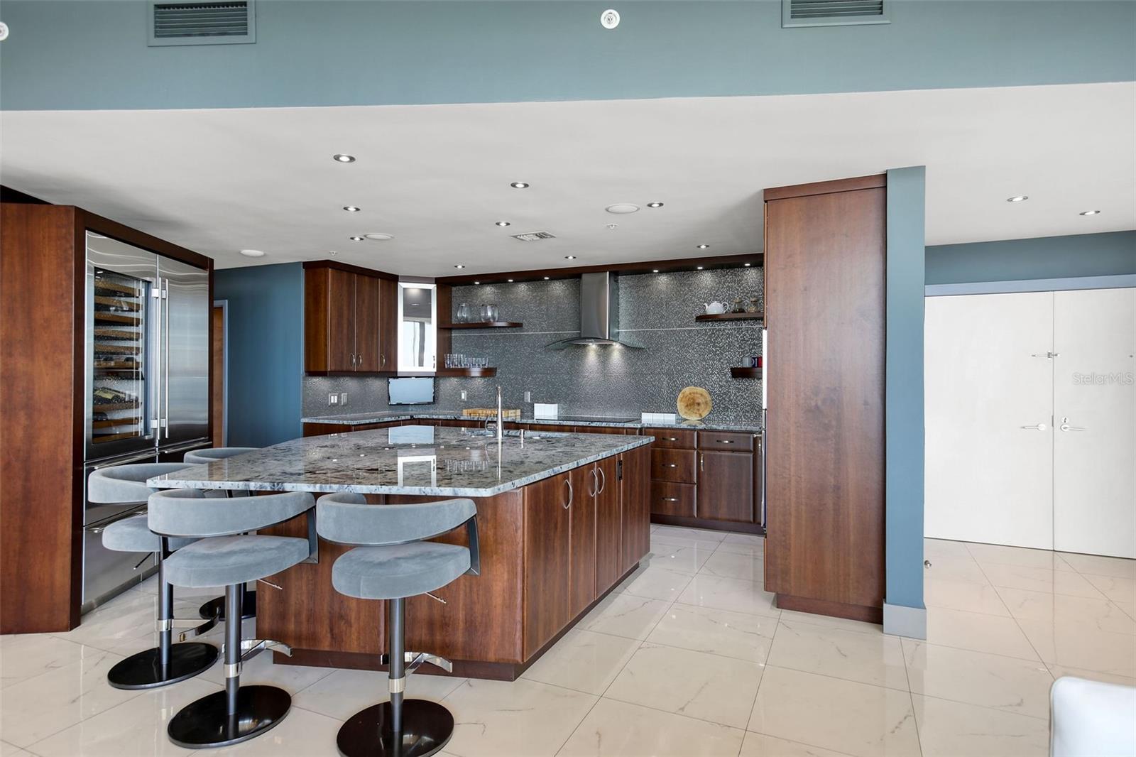 Image 8 of 67 For 175 1st Street S 3103