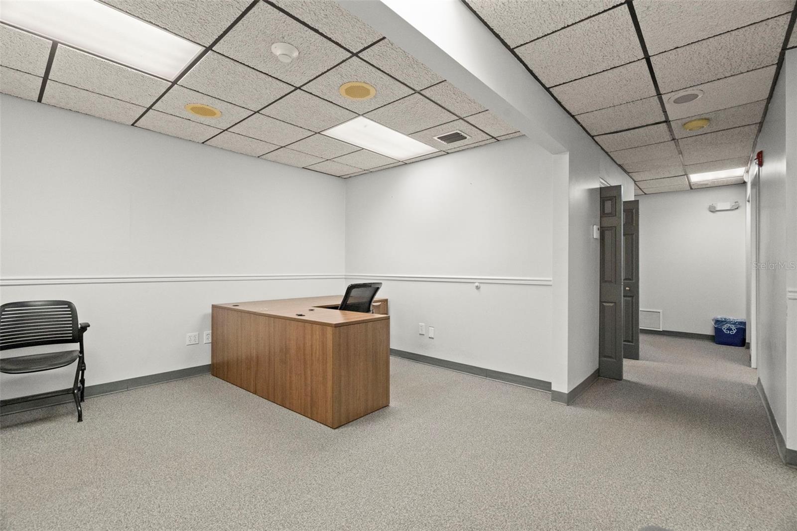 Image 15 of 36 For 5999 Central Avenue 200