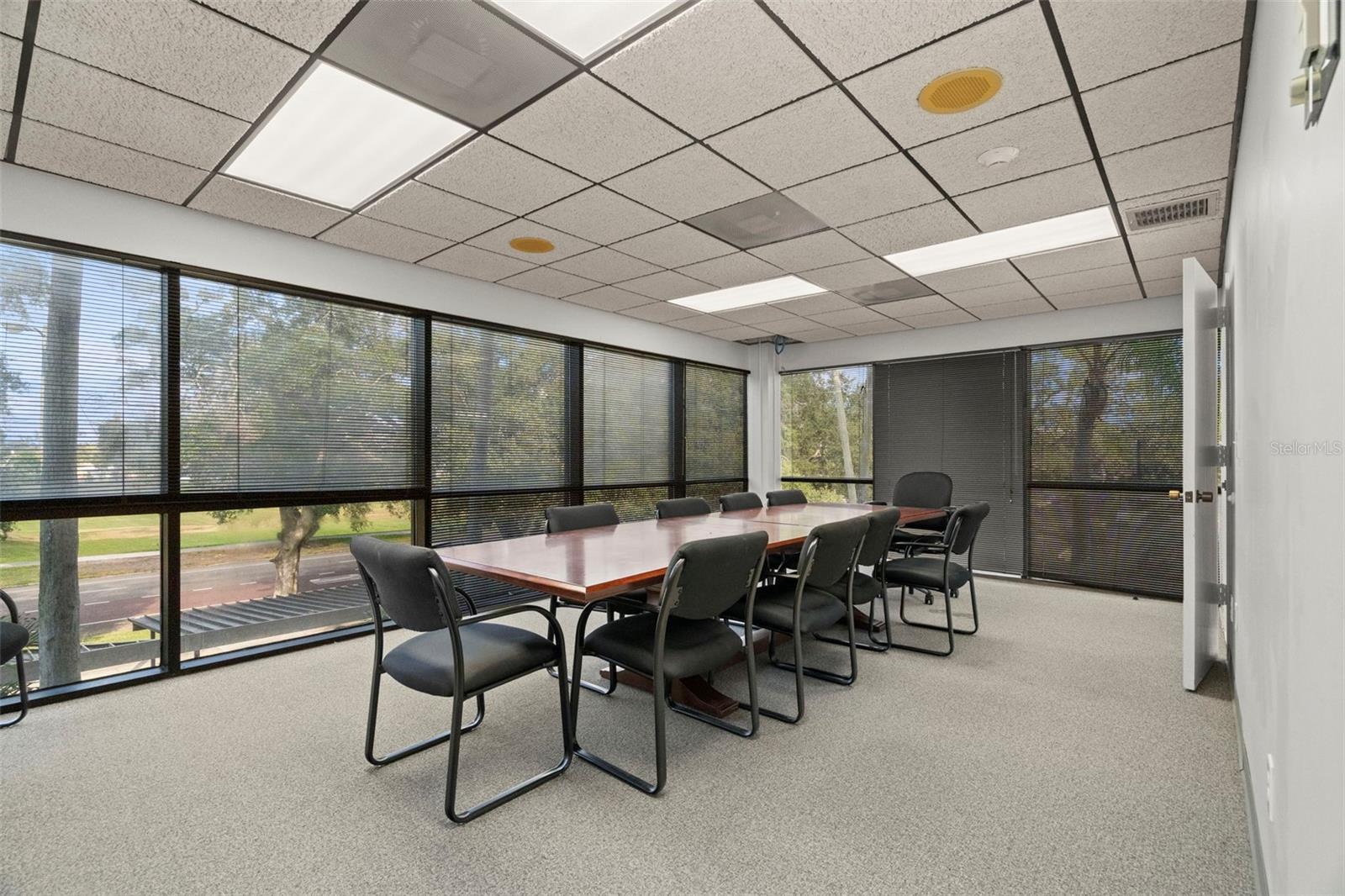 Image 20 of 36 For 5999 Central Avenue 200