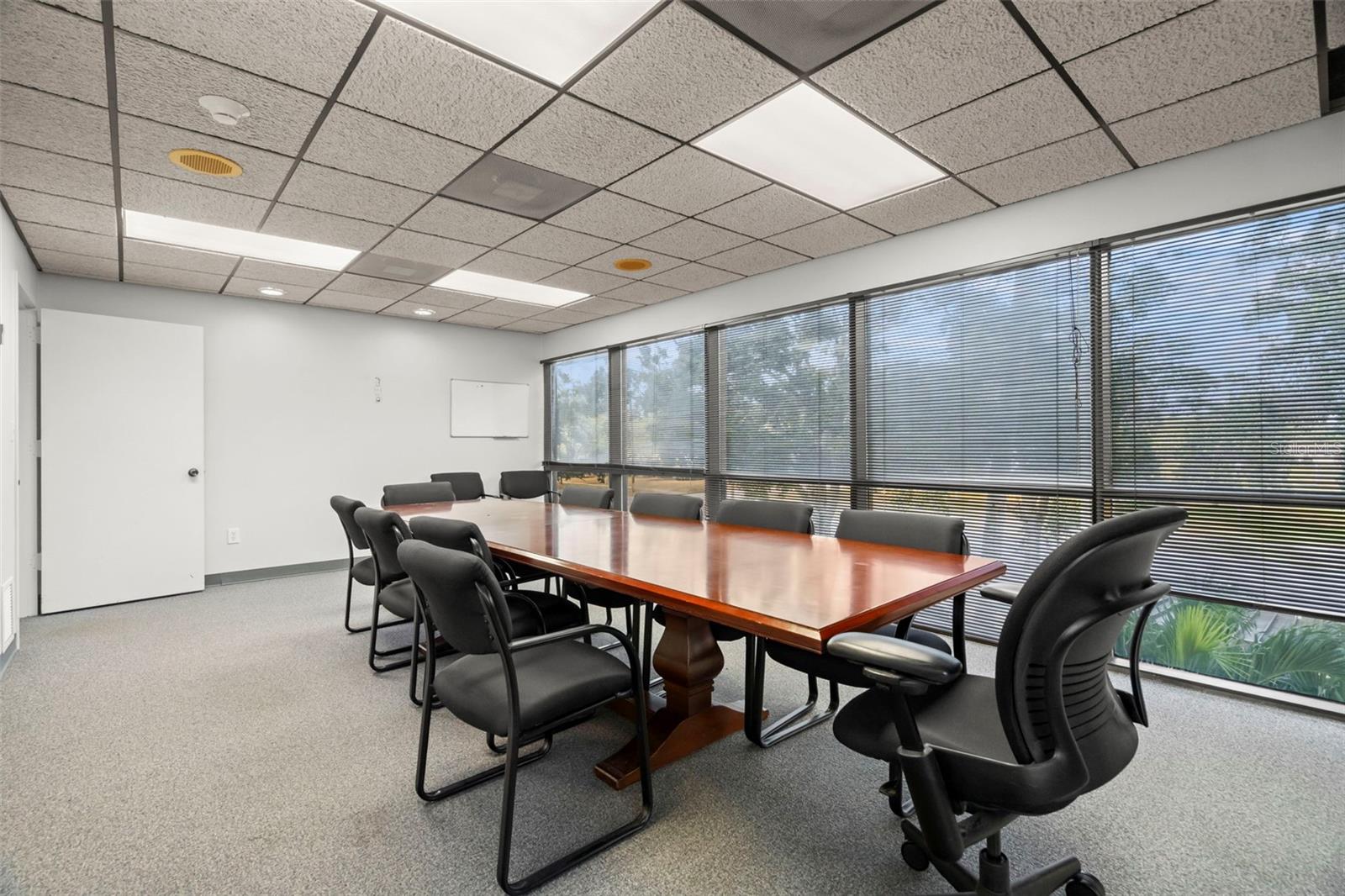 Image 22 of 36 For 5999 Central Avenue 200