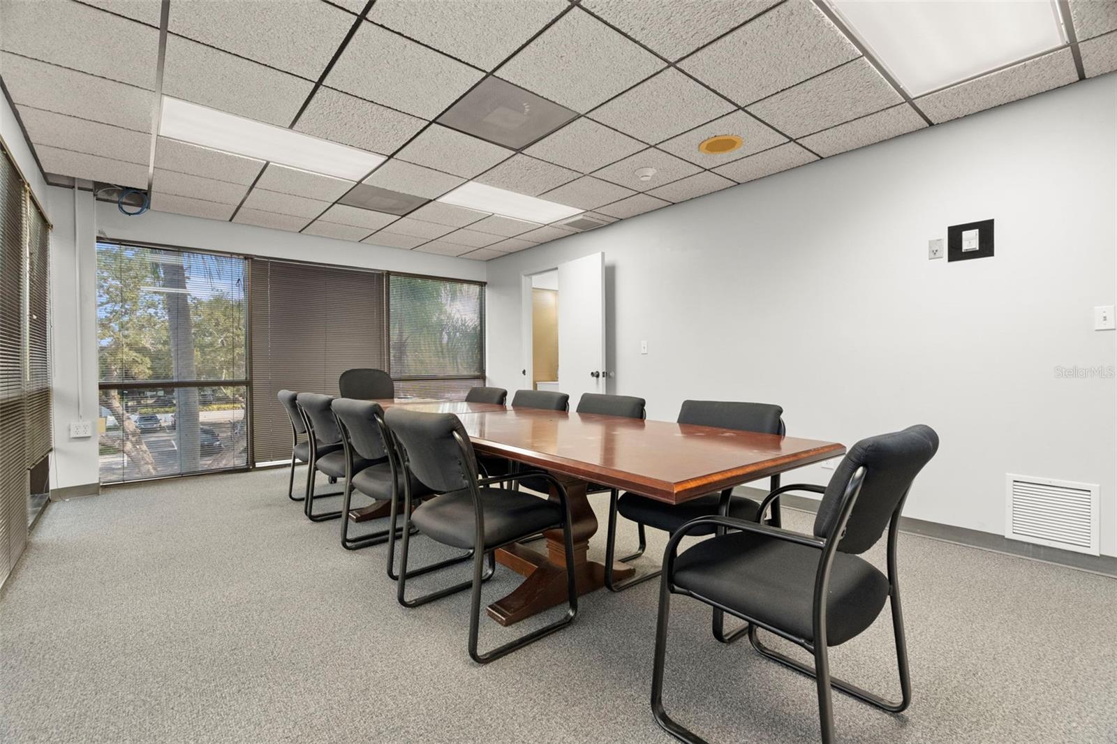 Image 26 of 36 For 5999 Central Avenue 200