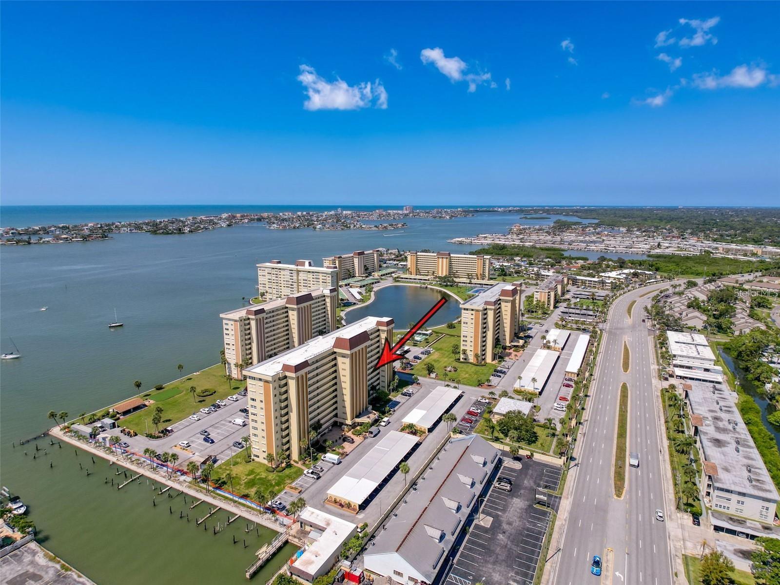 Image 27 of 32 For 4550 Cove Circle 507