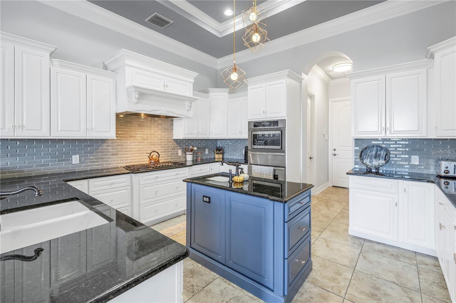 Image 16 of 50 For 4133 Causeway Vista Drive