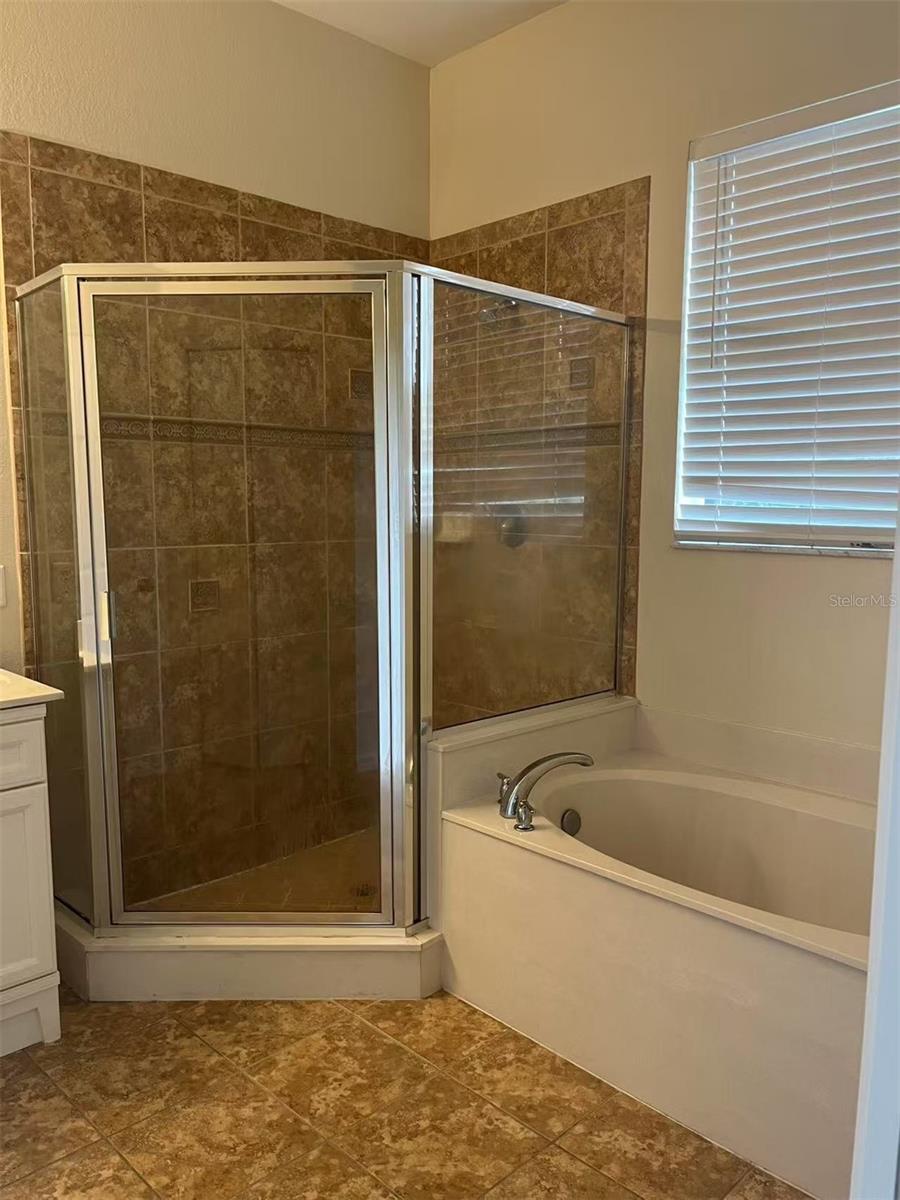 Image 18 of 44 For 16217 Via Solera Circle 101