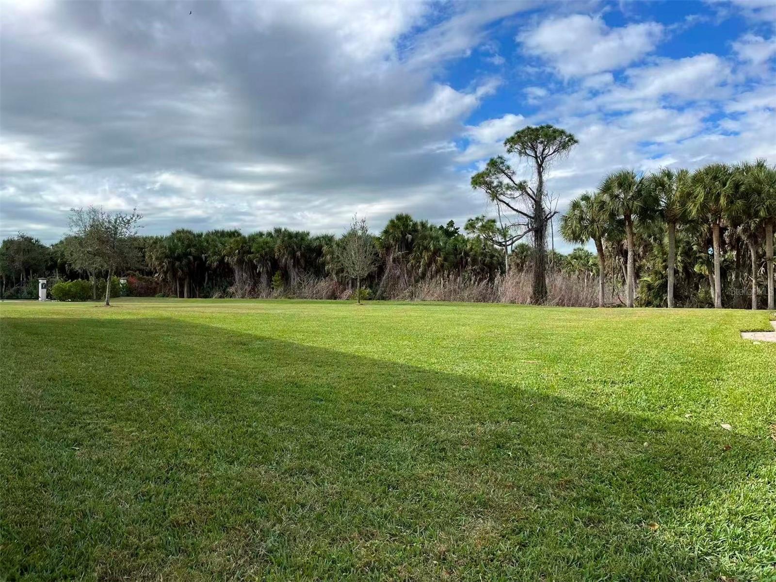 Image 32 of 44 For 16217 Via Solera Circle 101