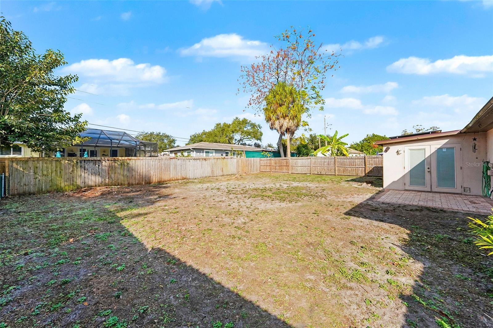 Image 5 of 18 For 704 Brookside Drive