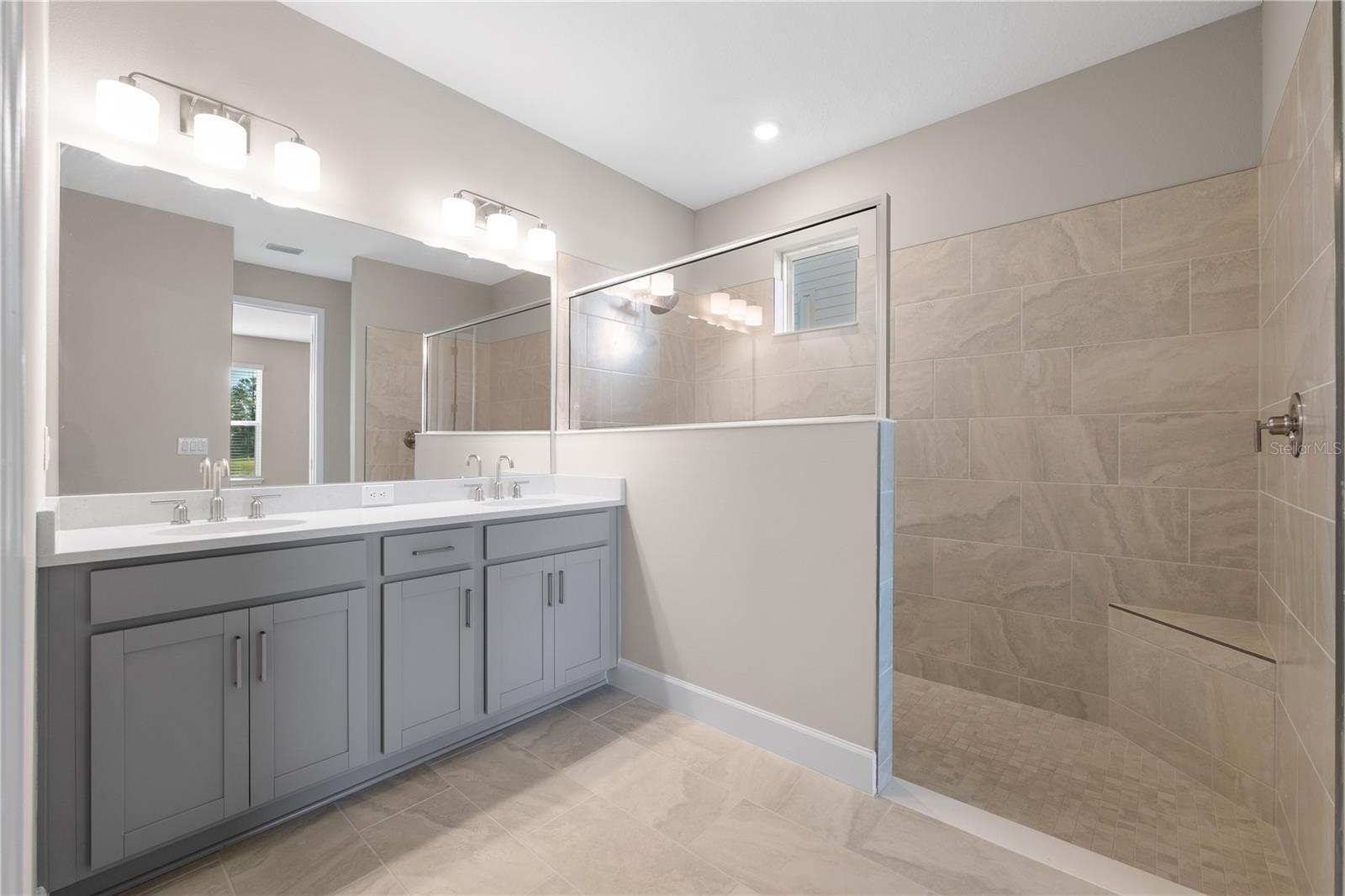 Image 18 of 44 For 2181 Longliner Loop