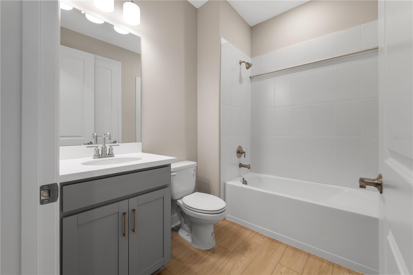 Image 24 of 44 For 2181 Longliner Loop