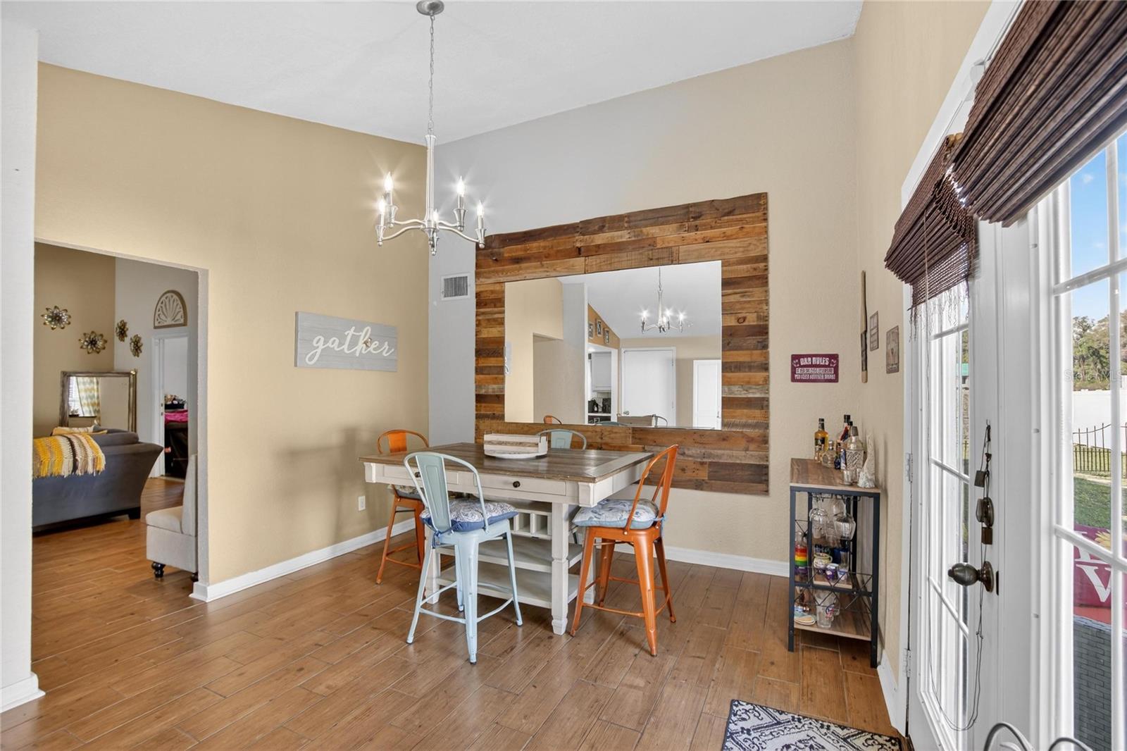 Image 10 of 68 For 1009 Lenna Avenue