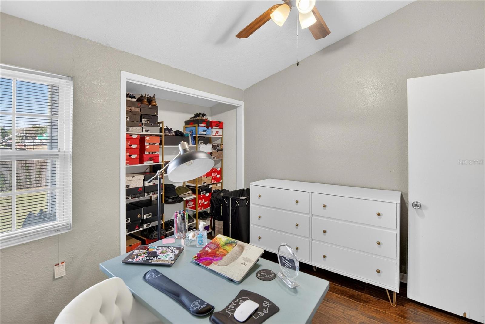 Image 21 of 68 For 1009 Lenna Avenue