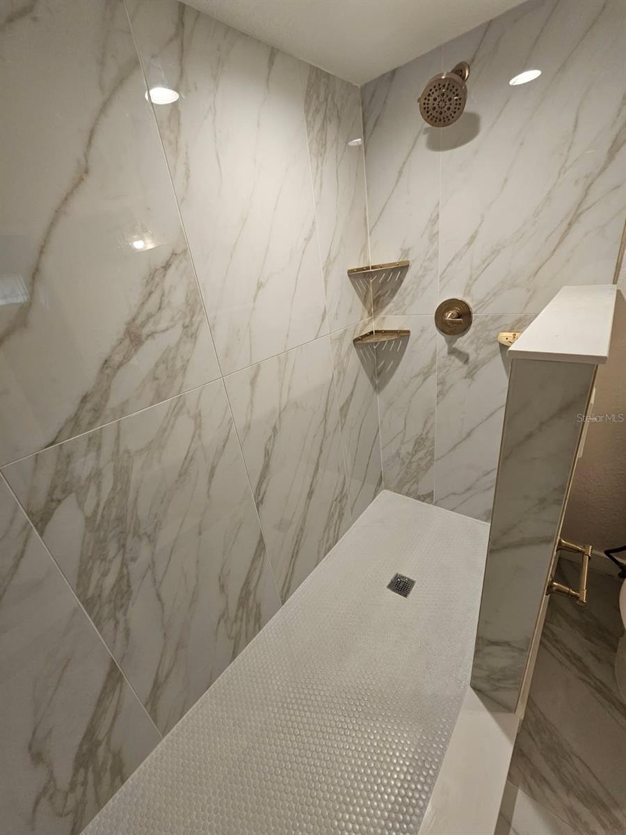 Image 30 of 68 For 1009 Lenna Avenue