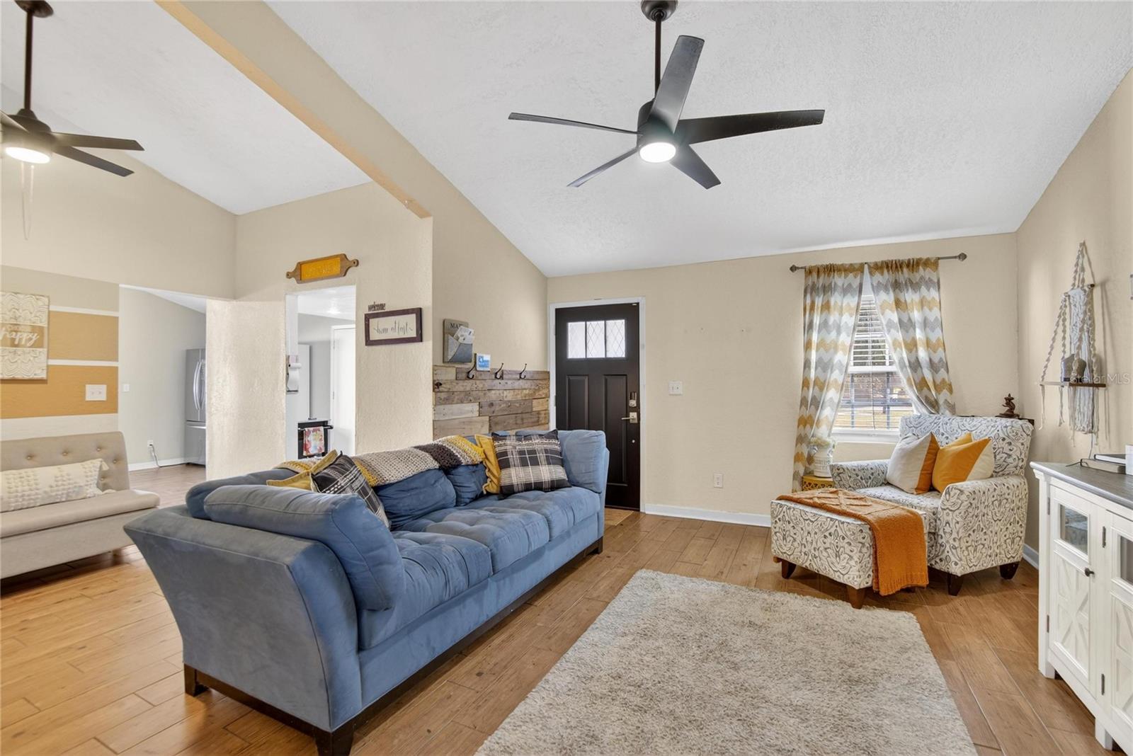 Image 6 of 68 For 1009 Lenna Avenue