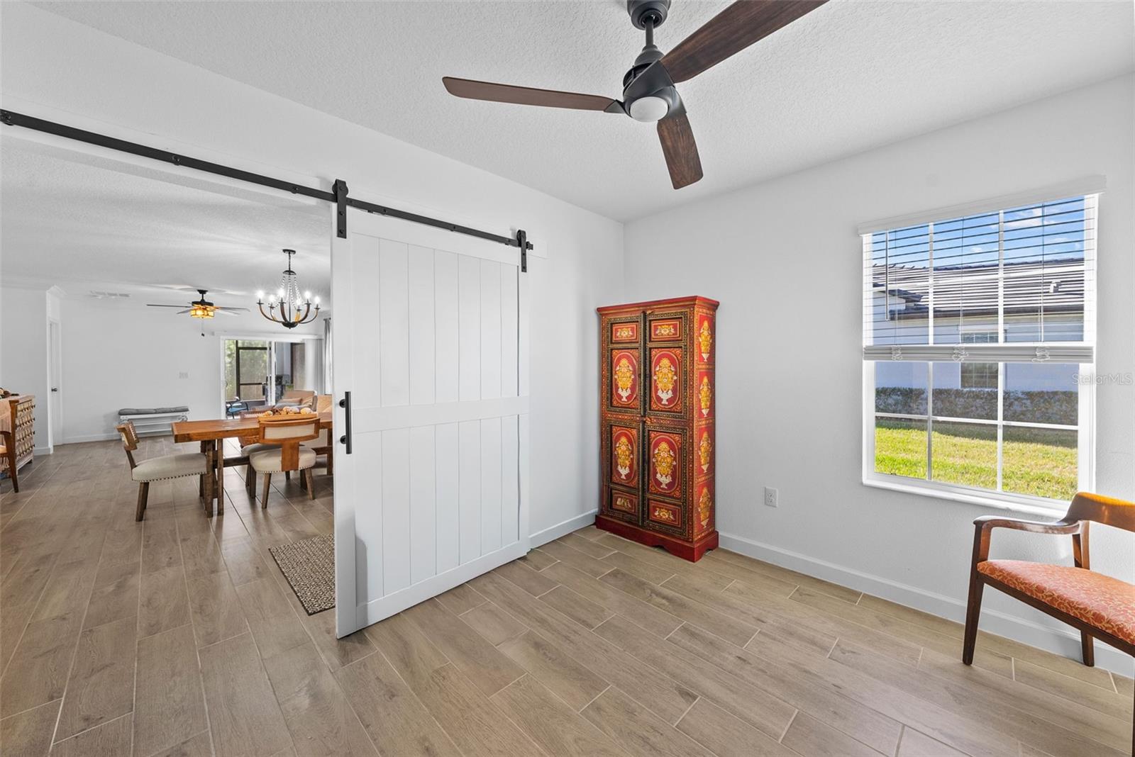 Image 21 of 42 For 16890 Forge Surf Street