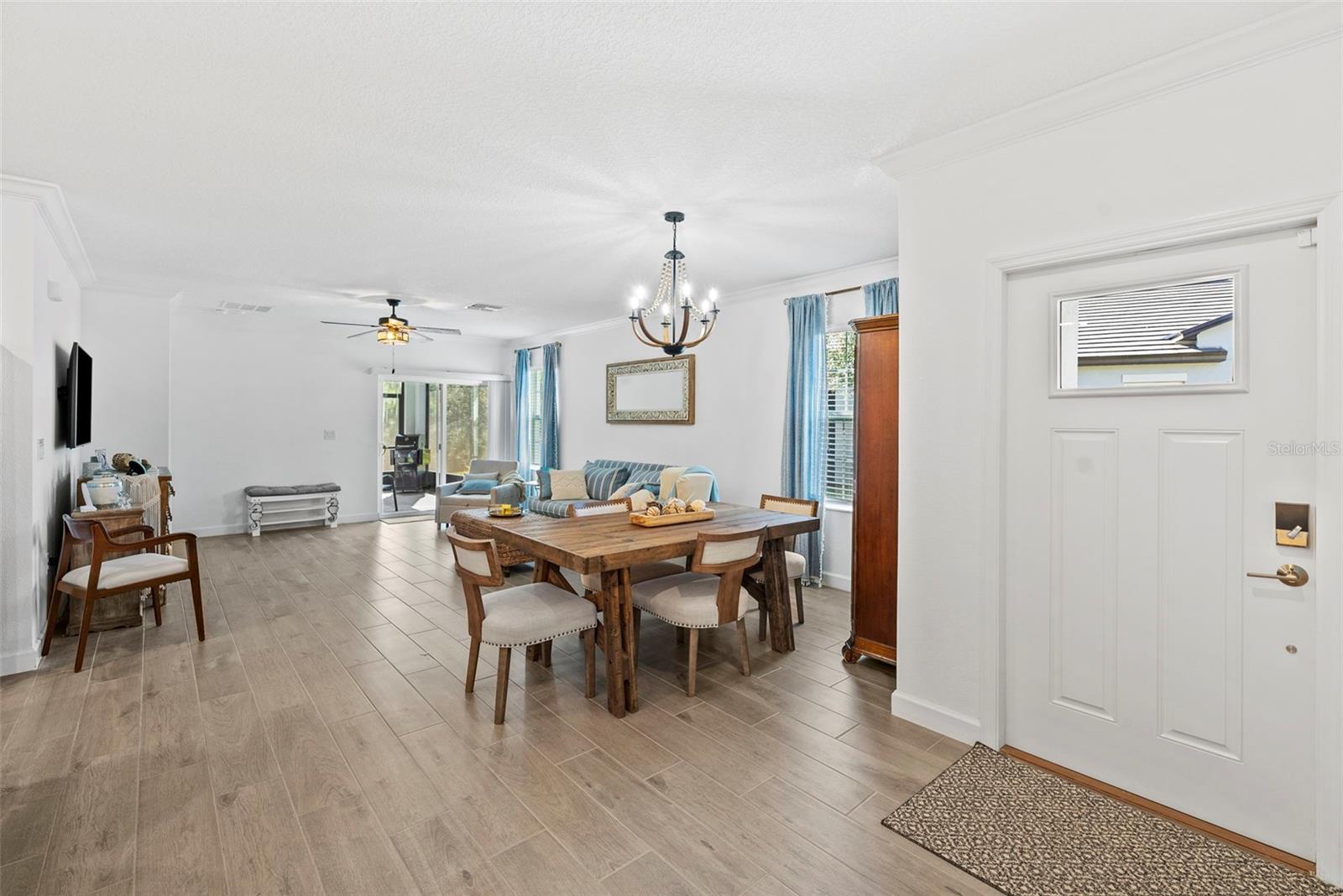 Image 8 of 42 For 16890 Forge Surf Street