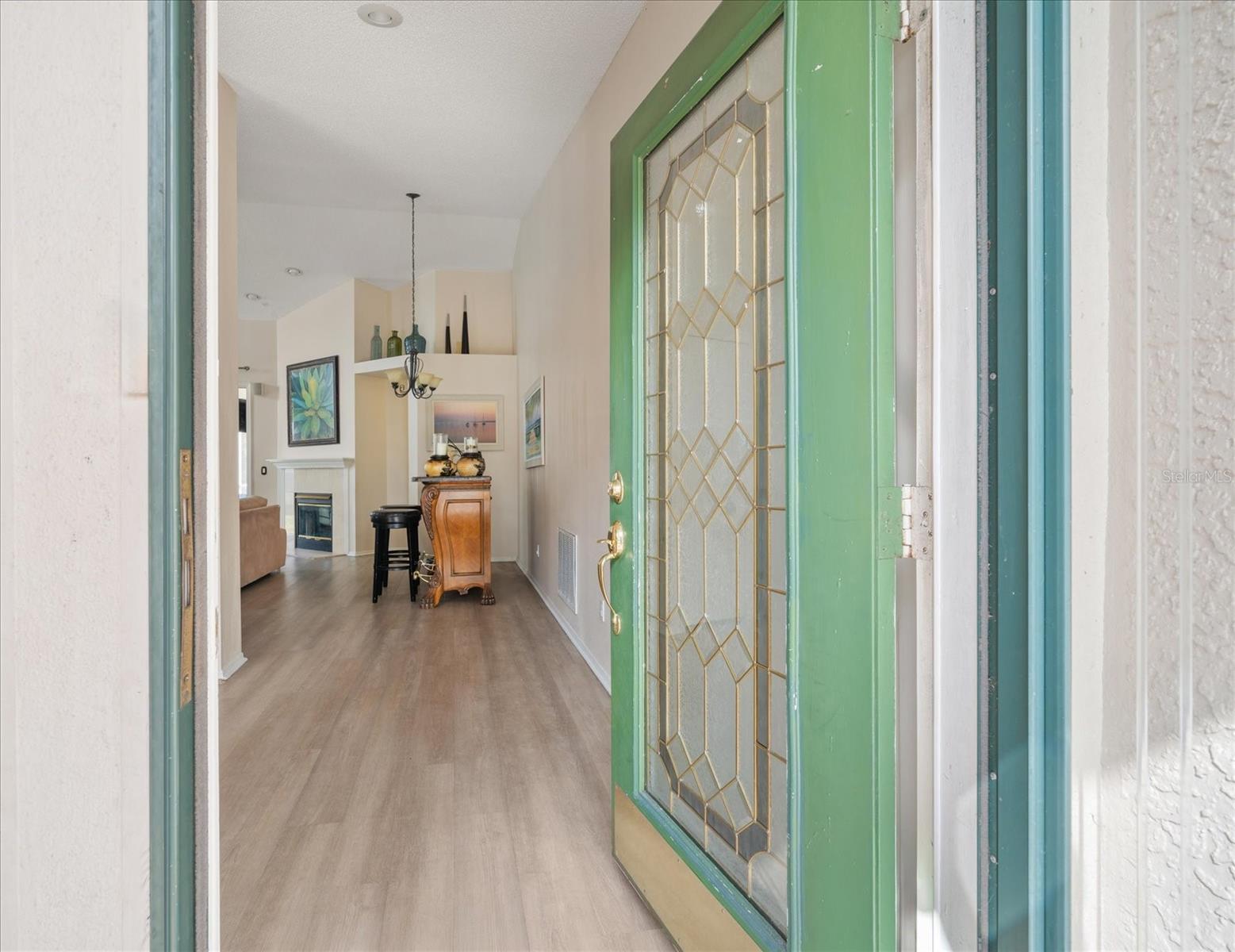 Listing photo id 8 for 5650 Bridgeton Court