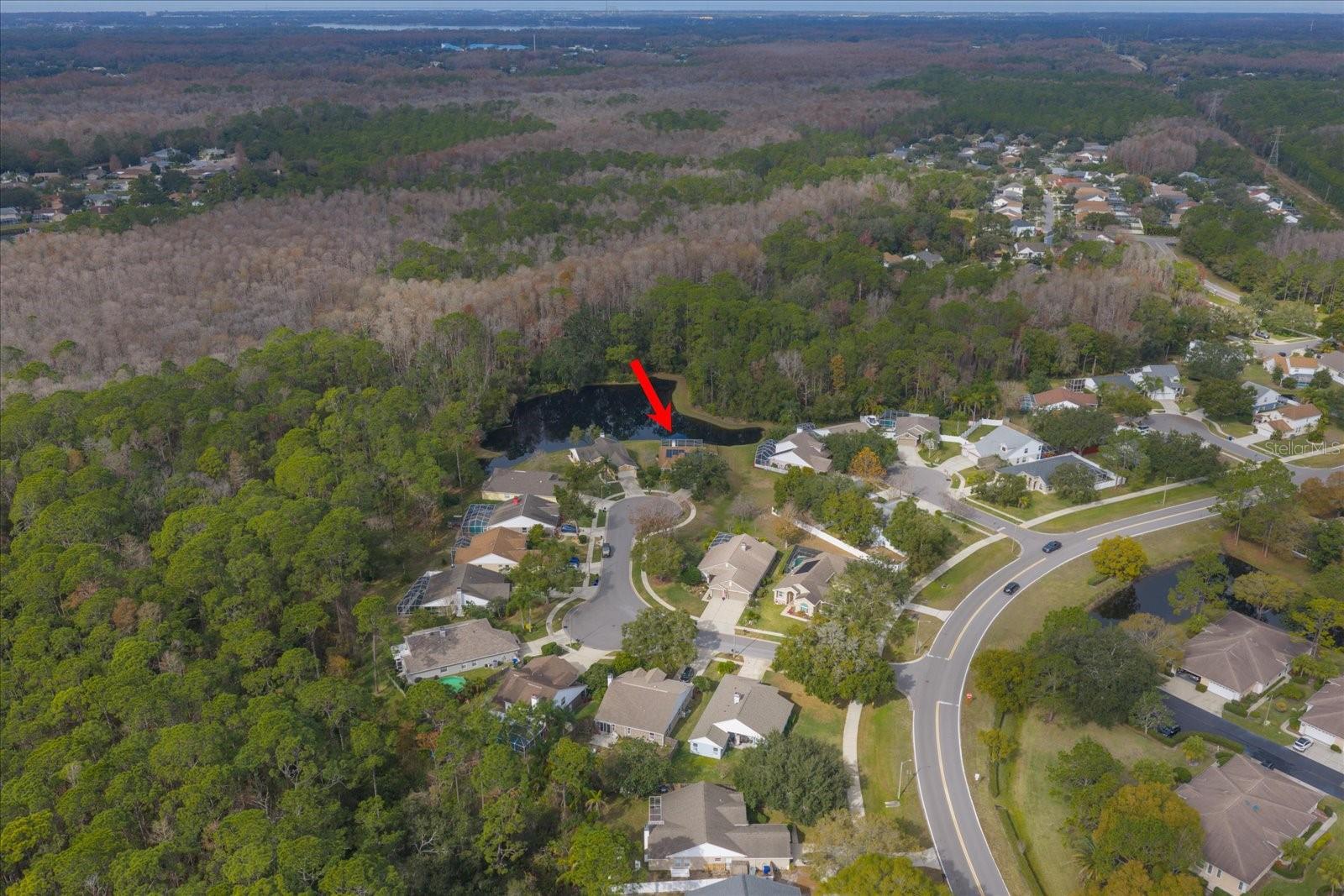 Listing photo id 0 for 5650 Bridgeton Court