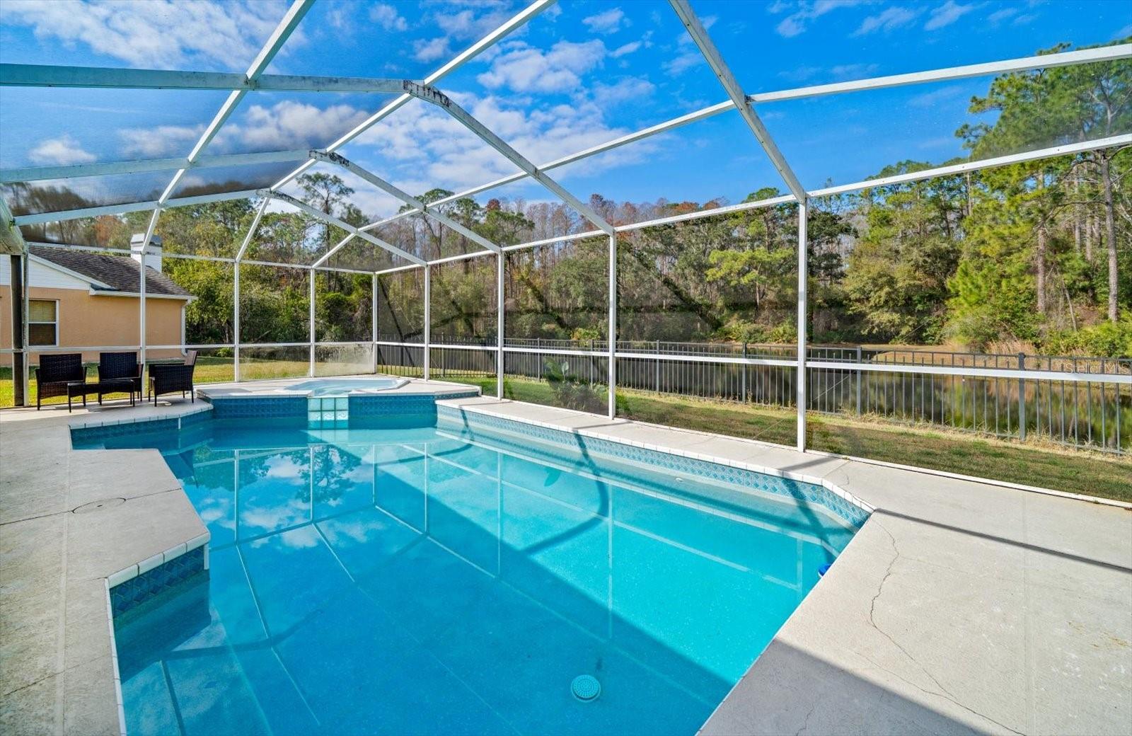 Listing photo id 18 for 5650 Bridgeton Court