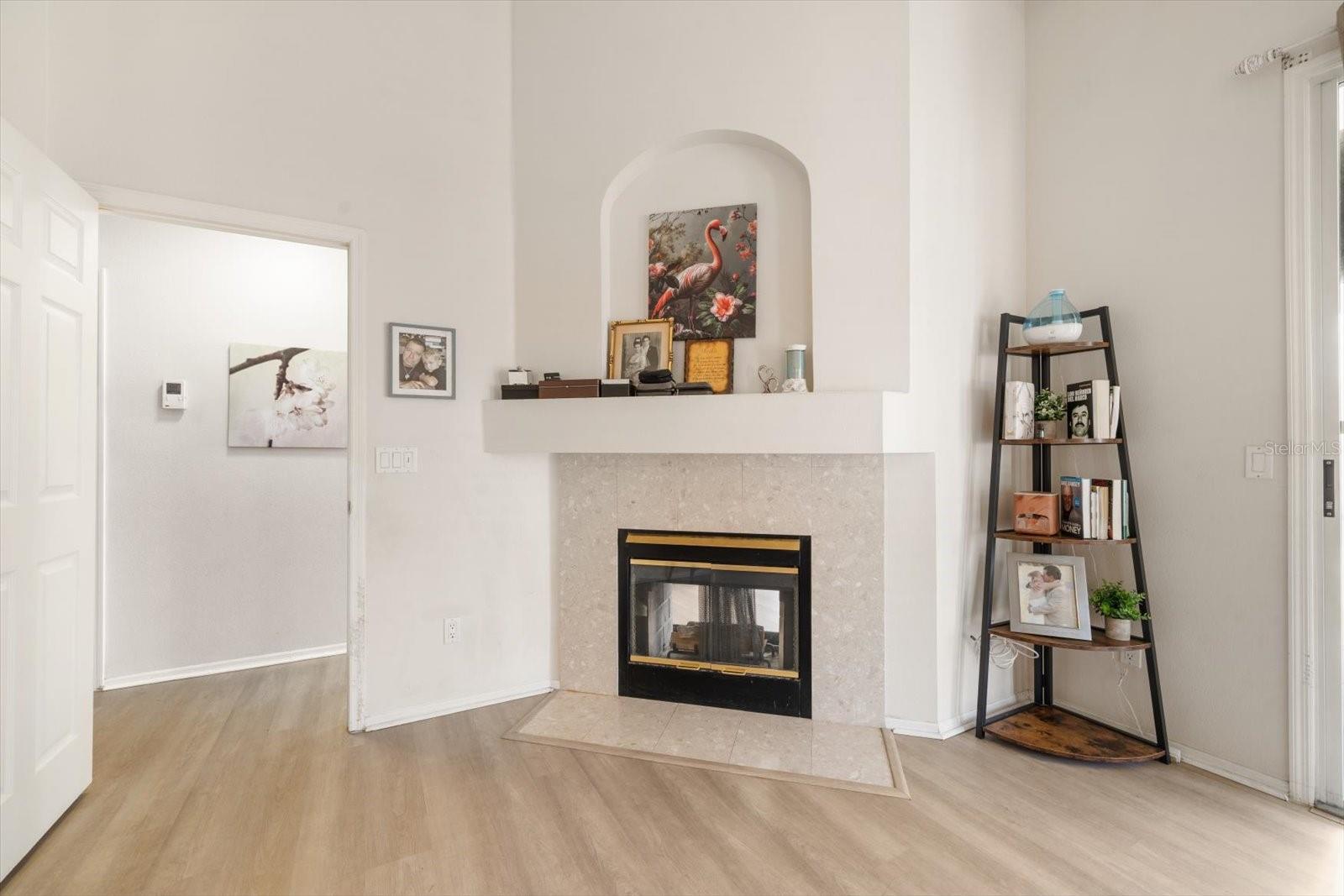 Listing photo id 24 for 5650 Bridgeton Court