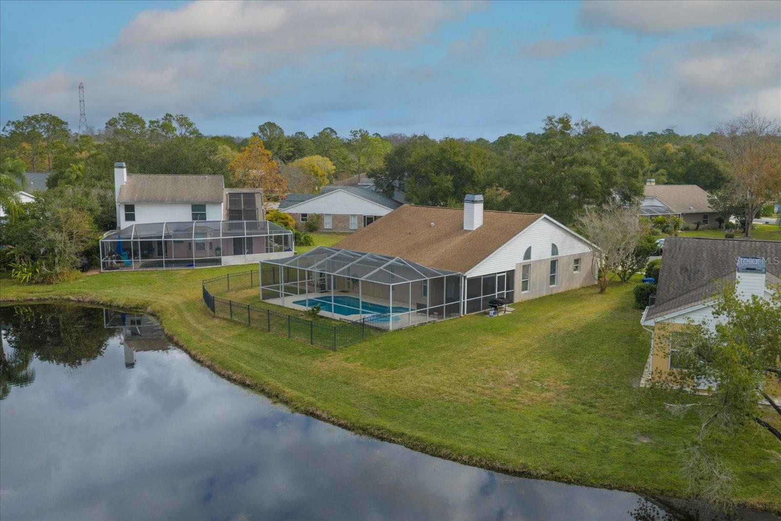 Listing photo id 38 for 5650 Bridgeton Court