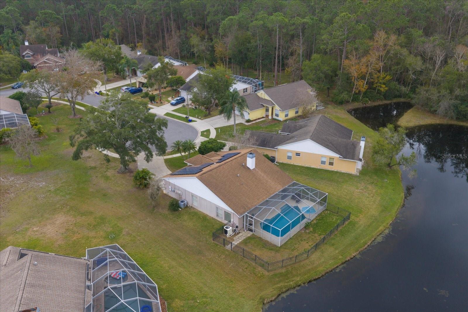 Listing photo id 39 for 5650 Bridgeton Court