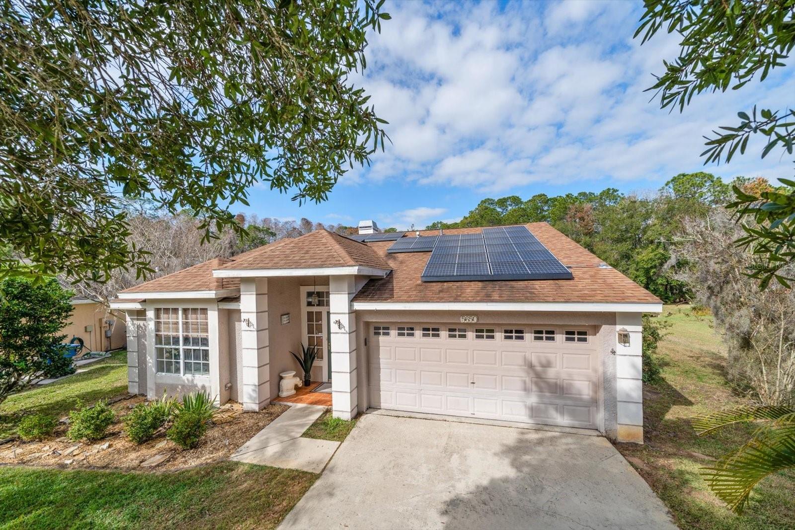 Listing photo id 5 for 5650 Bridgeton Court