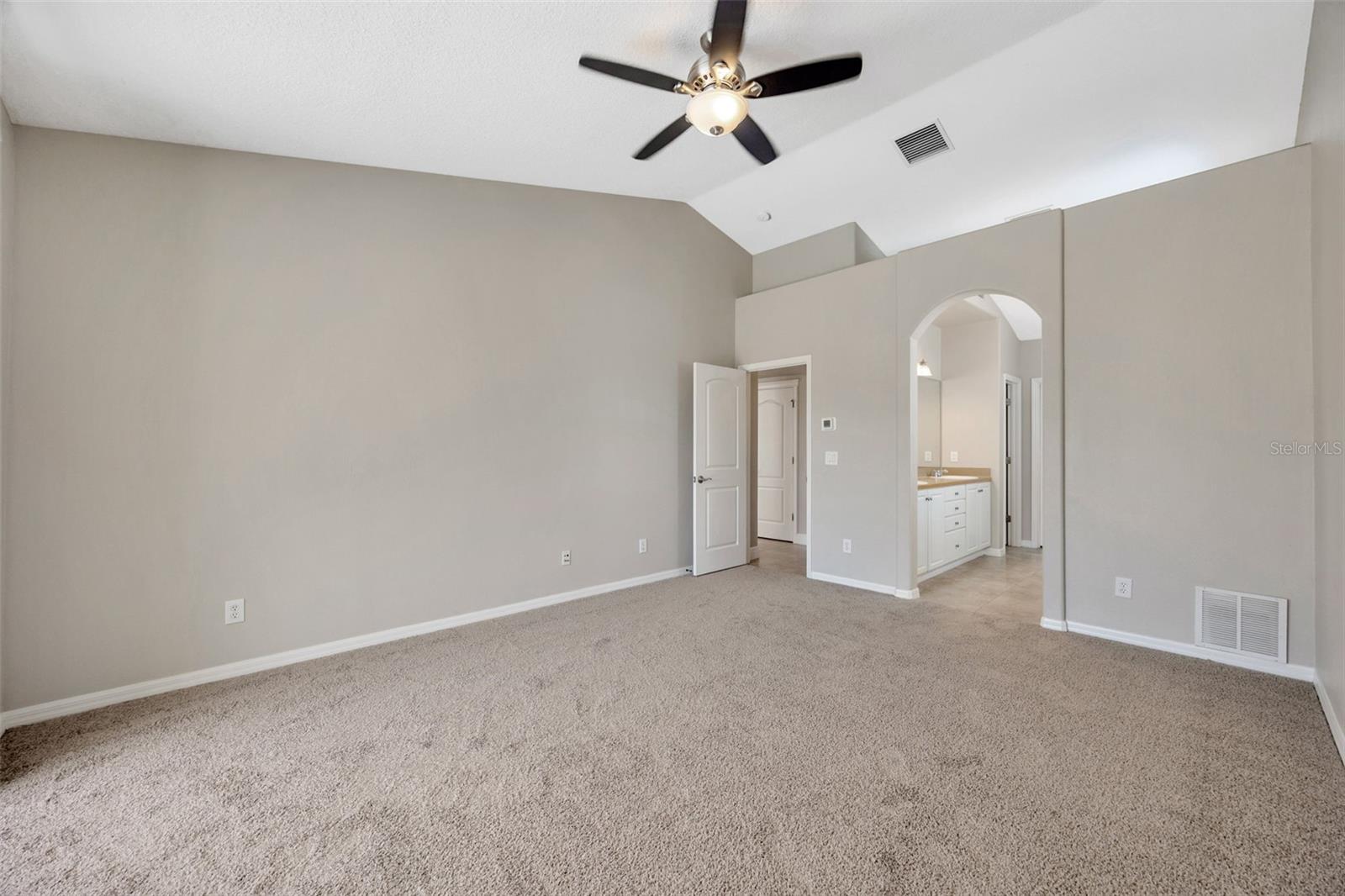 Image 14 of 31 For 16323 Bridgewalk Drive