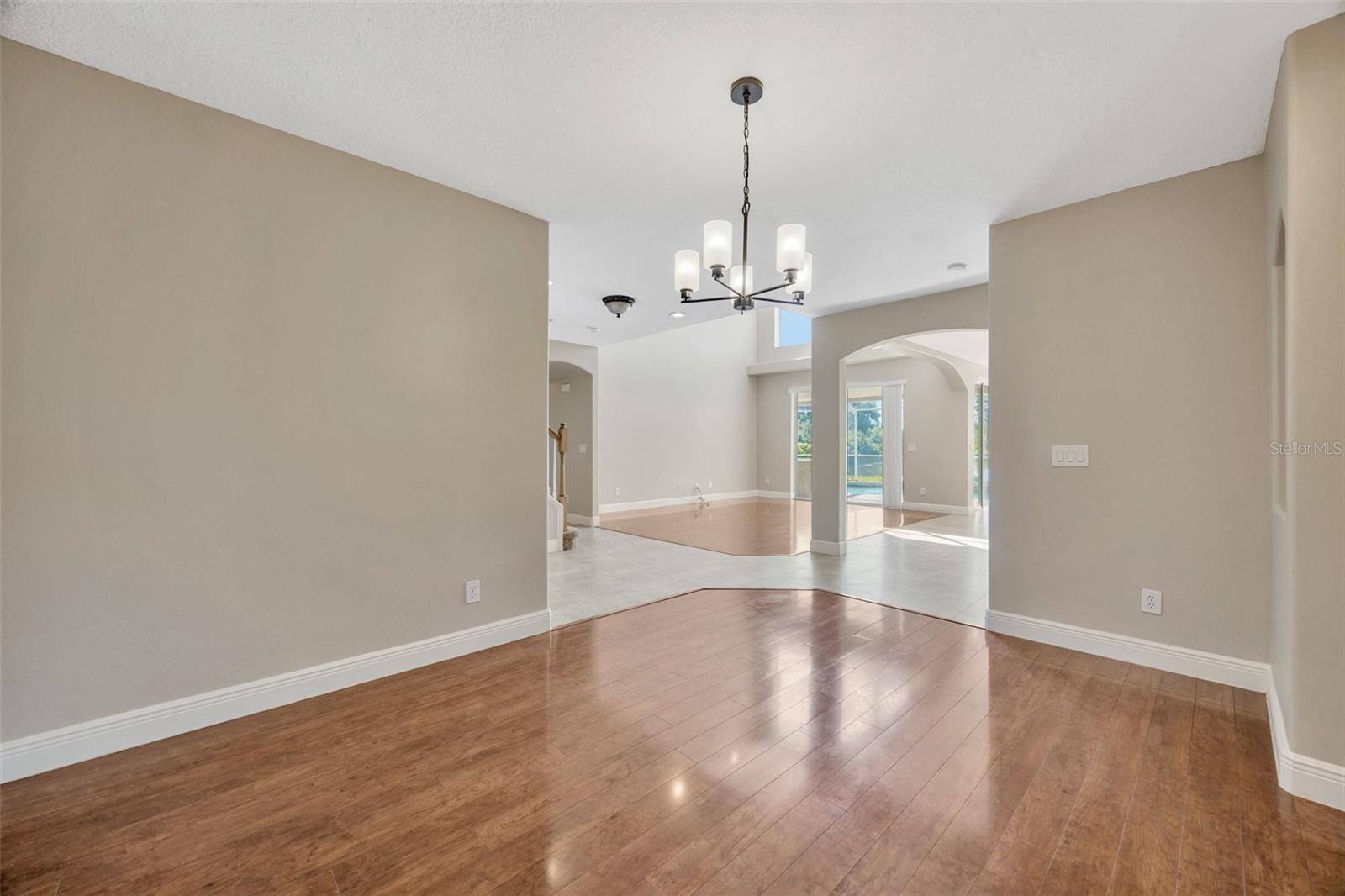 Image 6 of 31 For 16323 Bridgewalk Drive