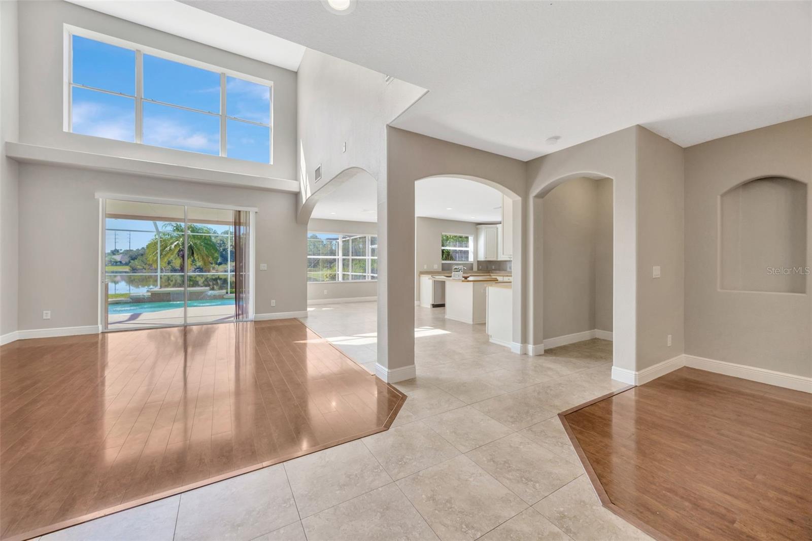 Image 7 of 31 For 16323 Bridgewalk Drive