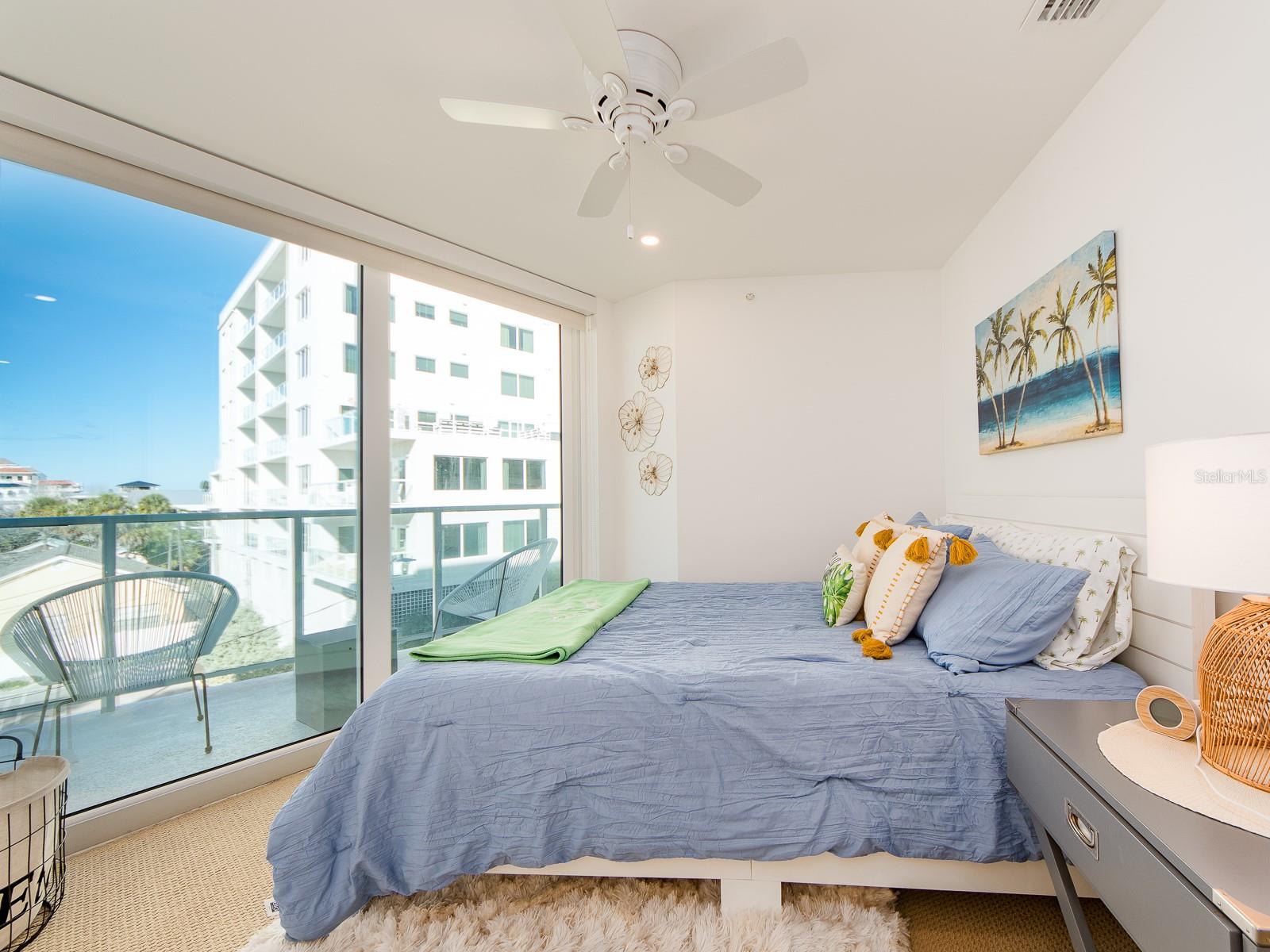 Image 20 of 77 For 15 Avalon Street 403